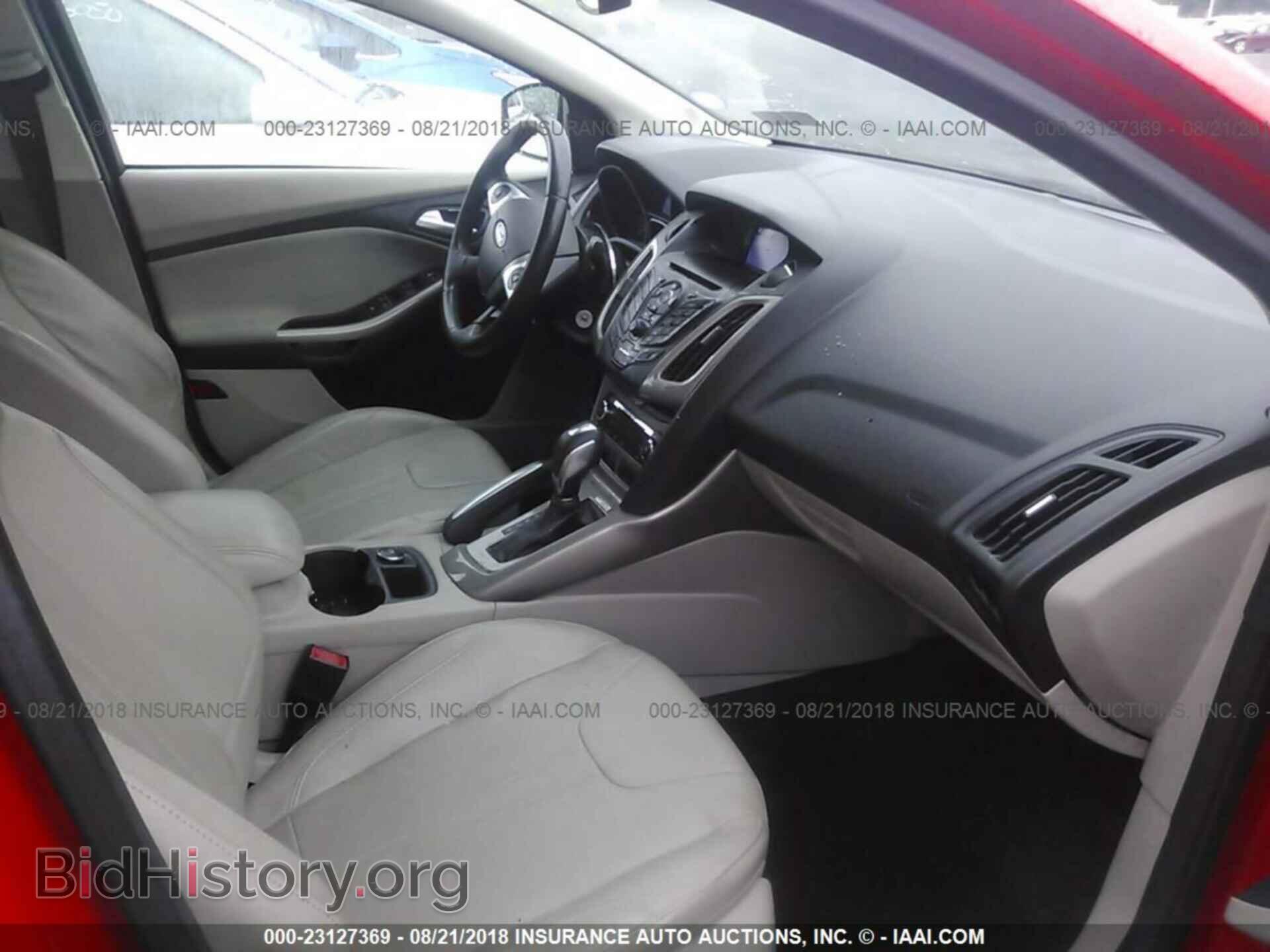 2012 Ford Focus - VIN: 1FAHP3H27CL437606 - Photo 5