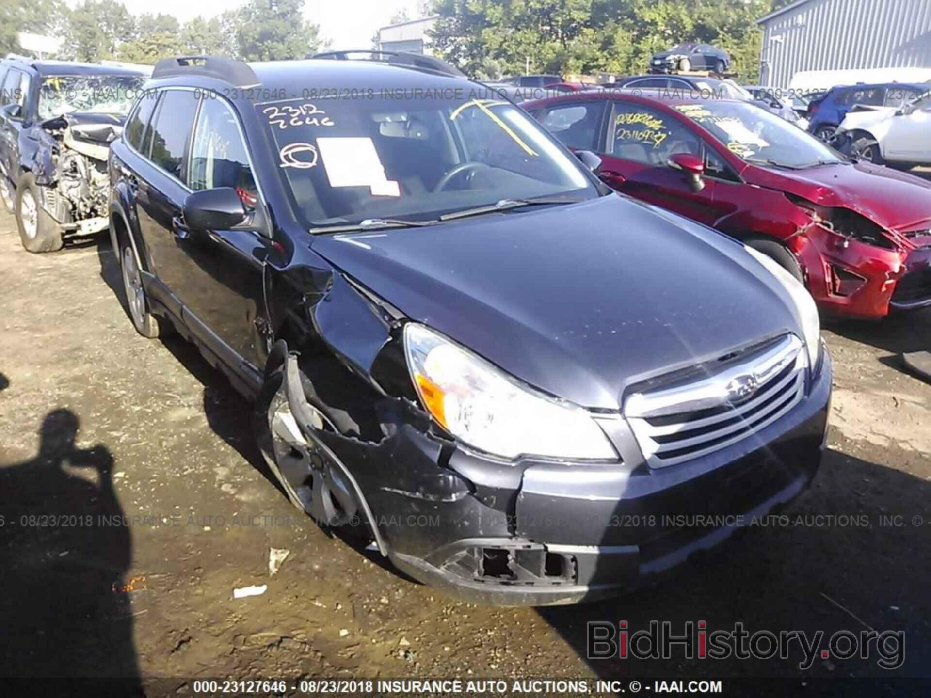 Photo 4S4BRCCC3B3329150 - Subaru Outback 2011