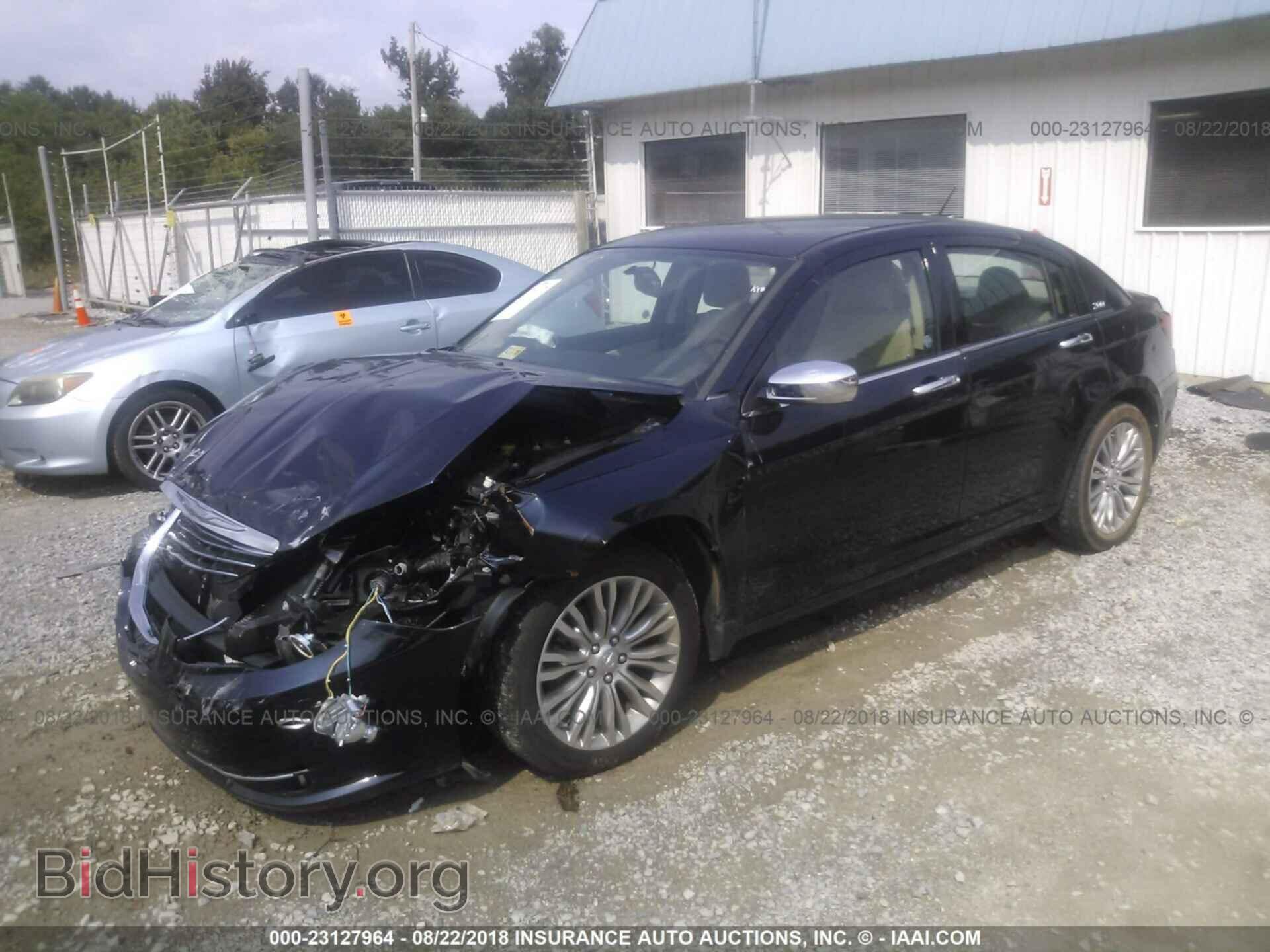 2012 Chrysler 200 - VIN: 1C3CCBCGXCN125673 - Фото 2