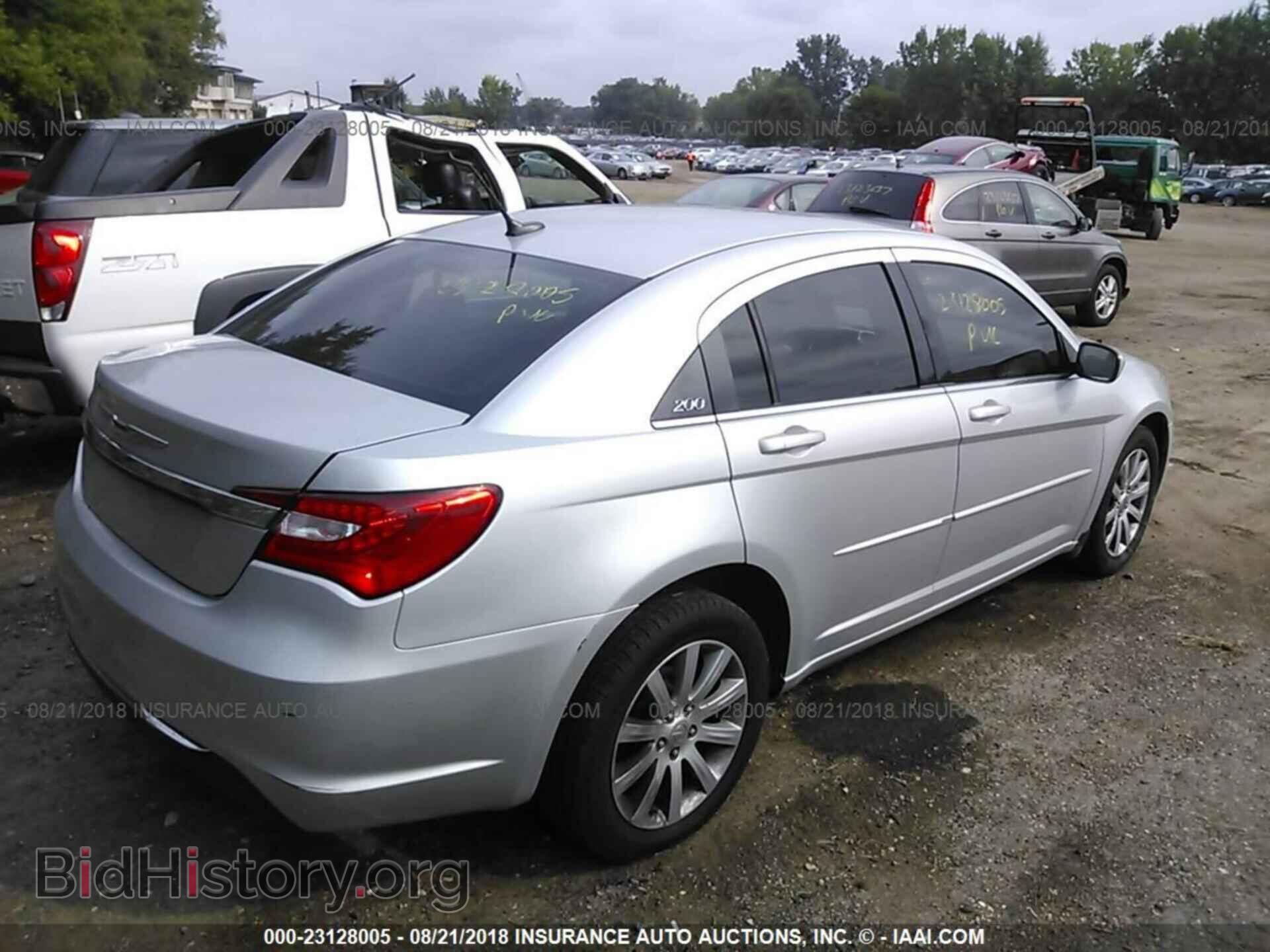2012 Chrysler 200 - VIN: 1C3CCBBB3CN207864 - Фото 4