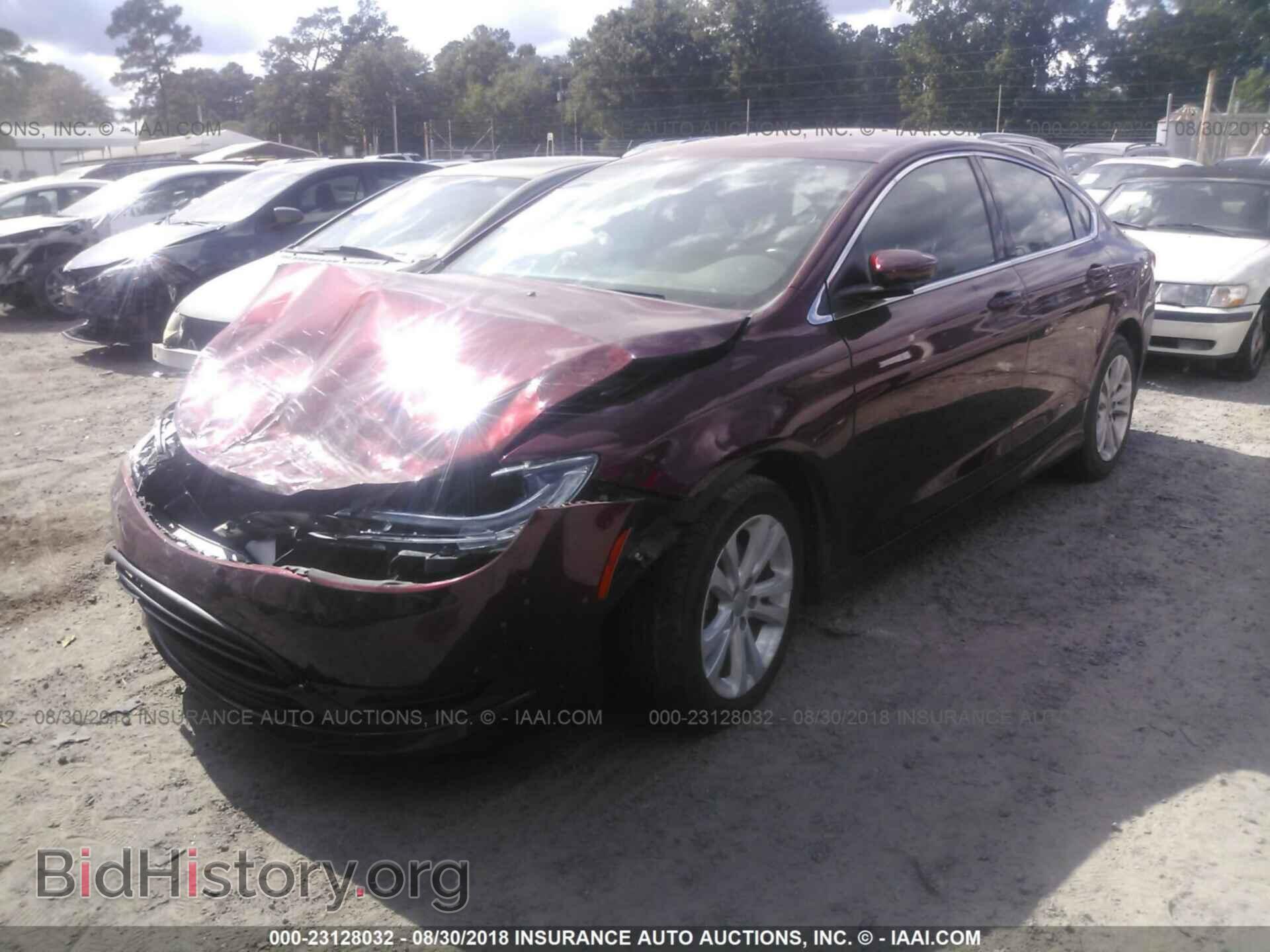 2016 Chrysler 200 - VIN: 1C3CCCFB8GN189741 - Photo 2