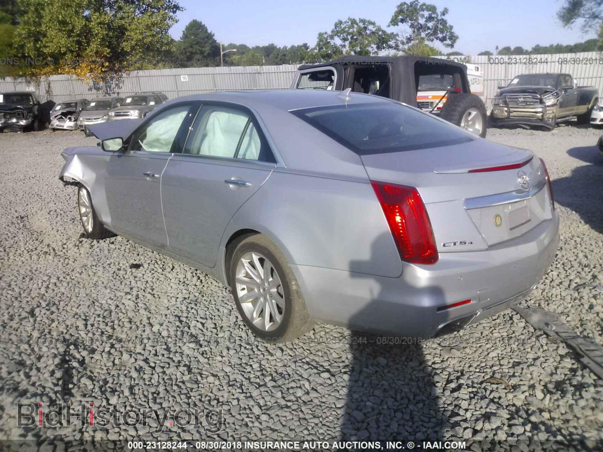 2014 Cadillac Cts - VIN: 1G6AX5SX4E0183968 - Photo 3