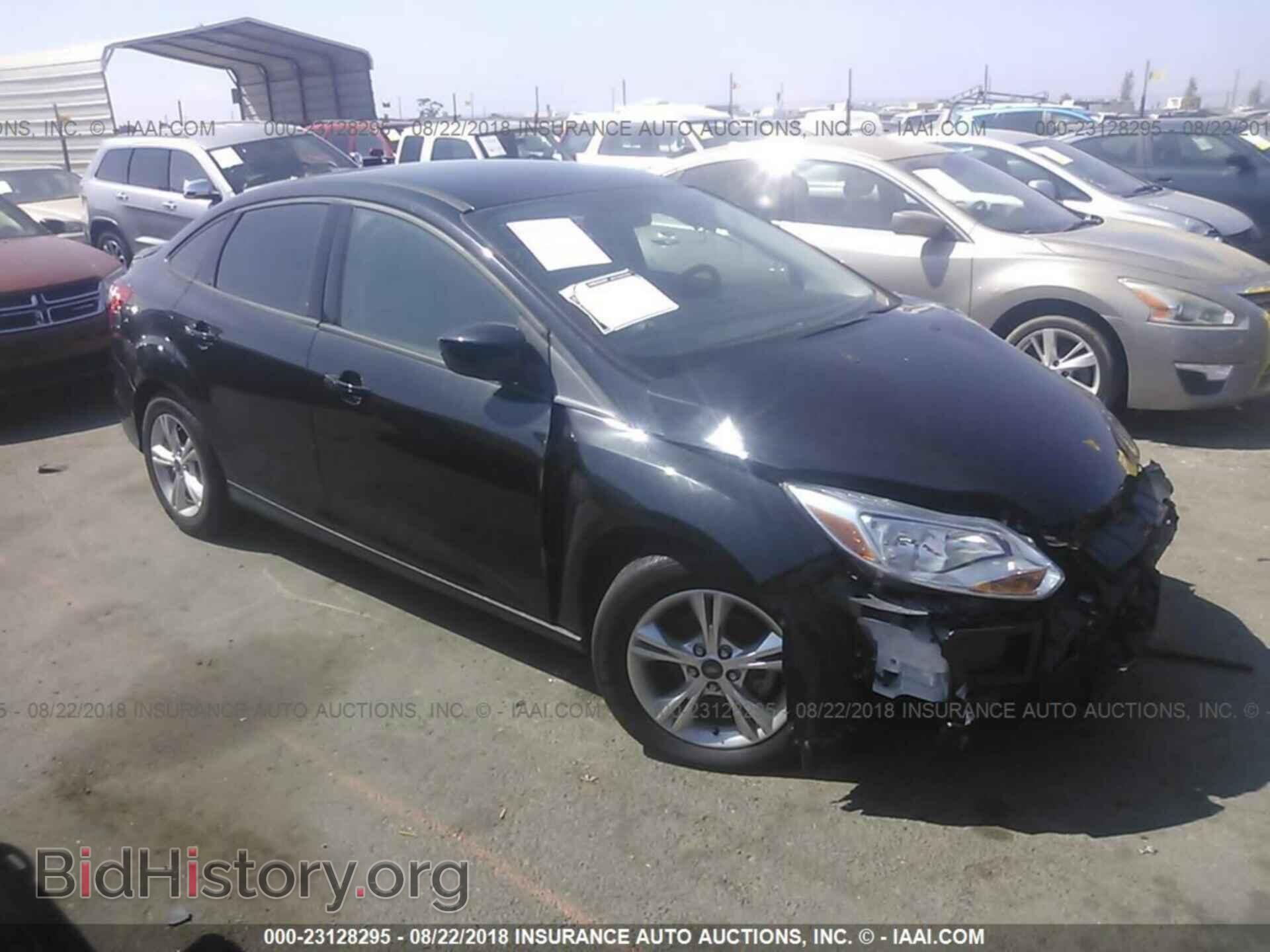Photo 1FAHP3F22CL410297 - Ford Focus 2012