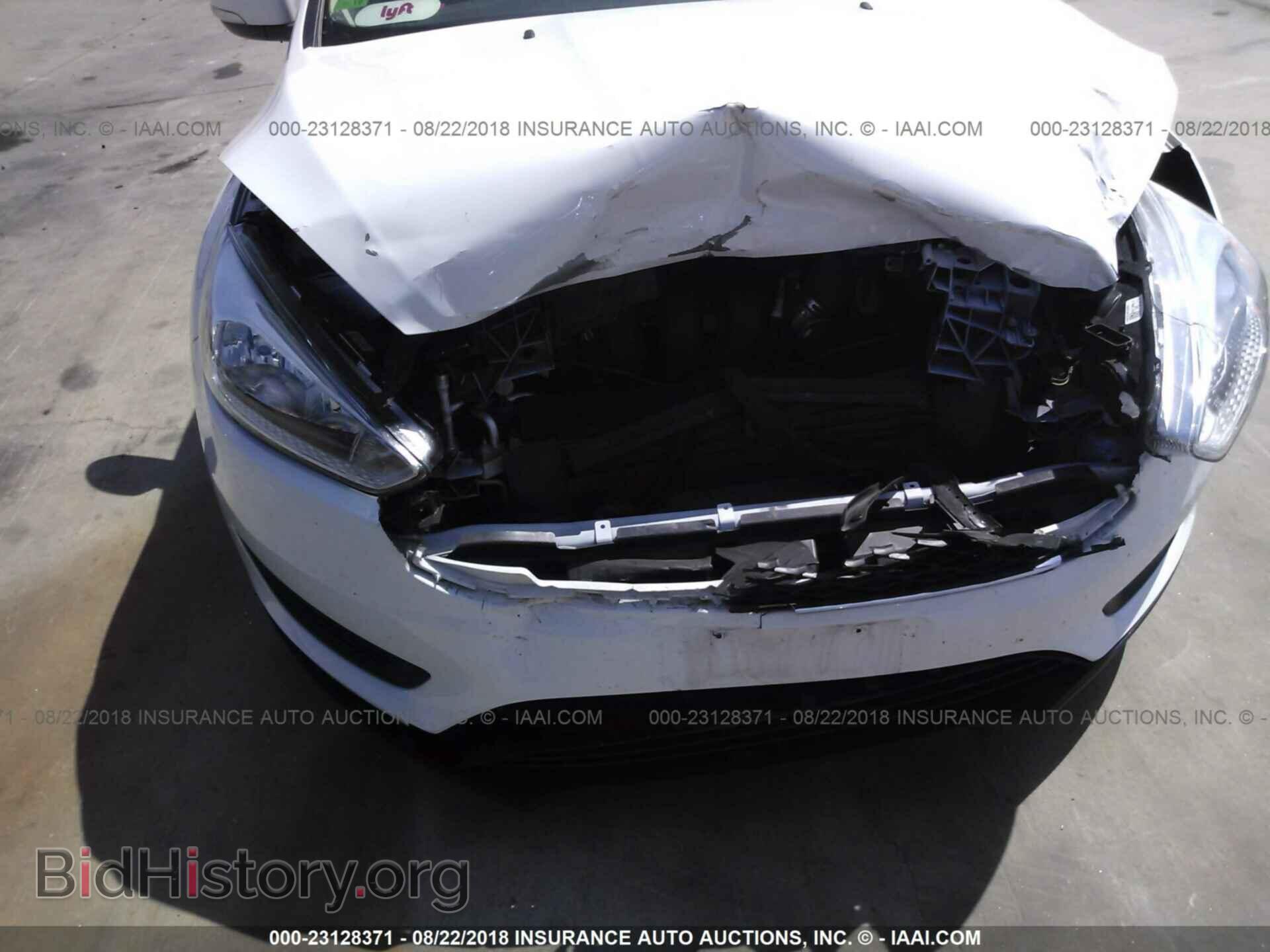 2017 Ford Focus - VIN: 1FADP3F25HL244671 - Photo 6