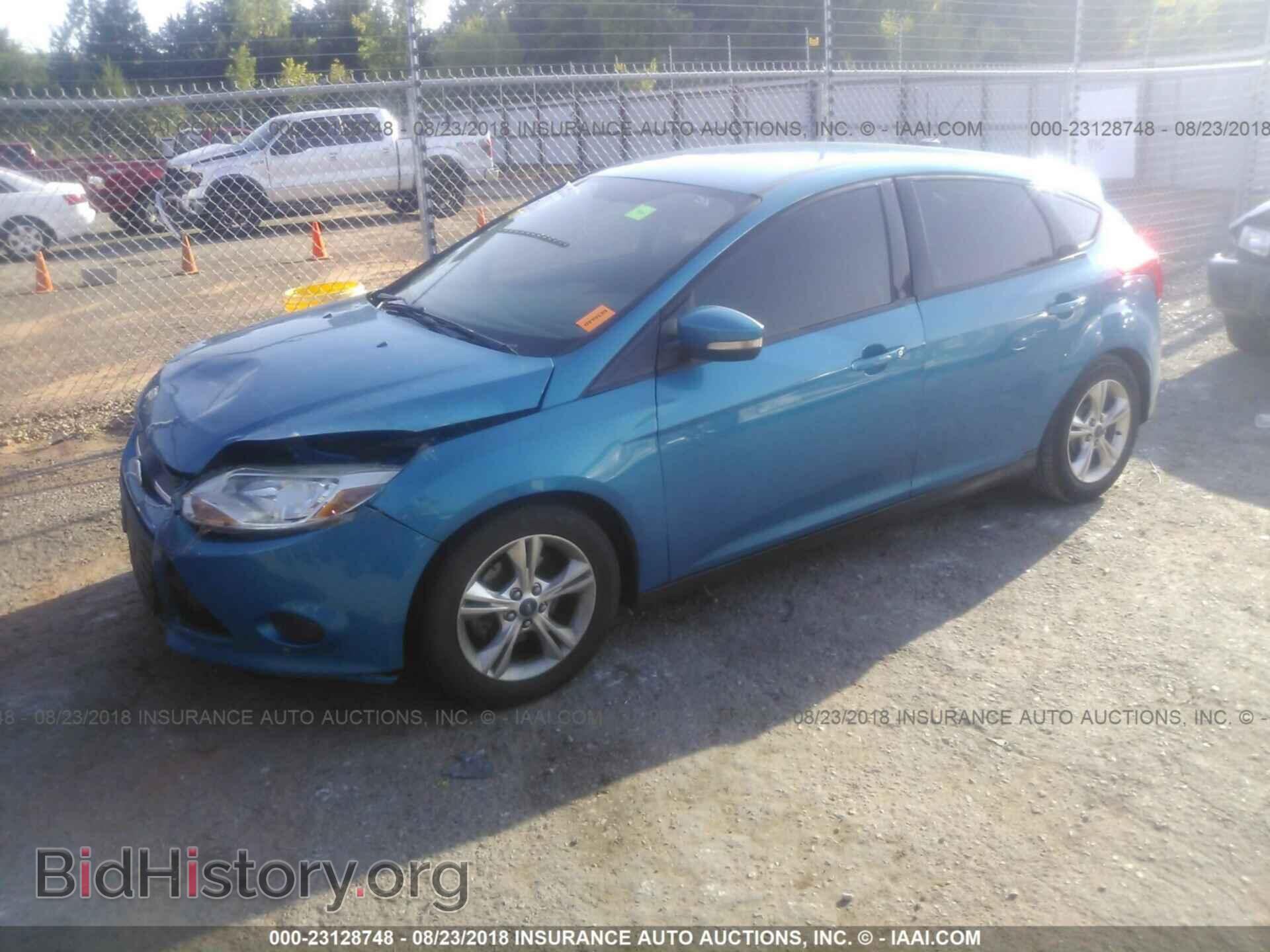 2013 Ford Focus - VIN: 1FADP3K22DL132166 - Фото 2