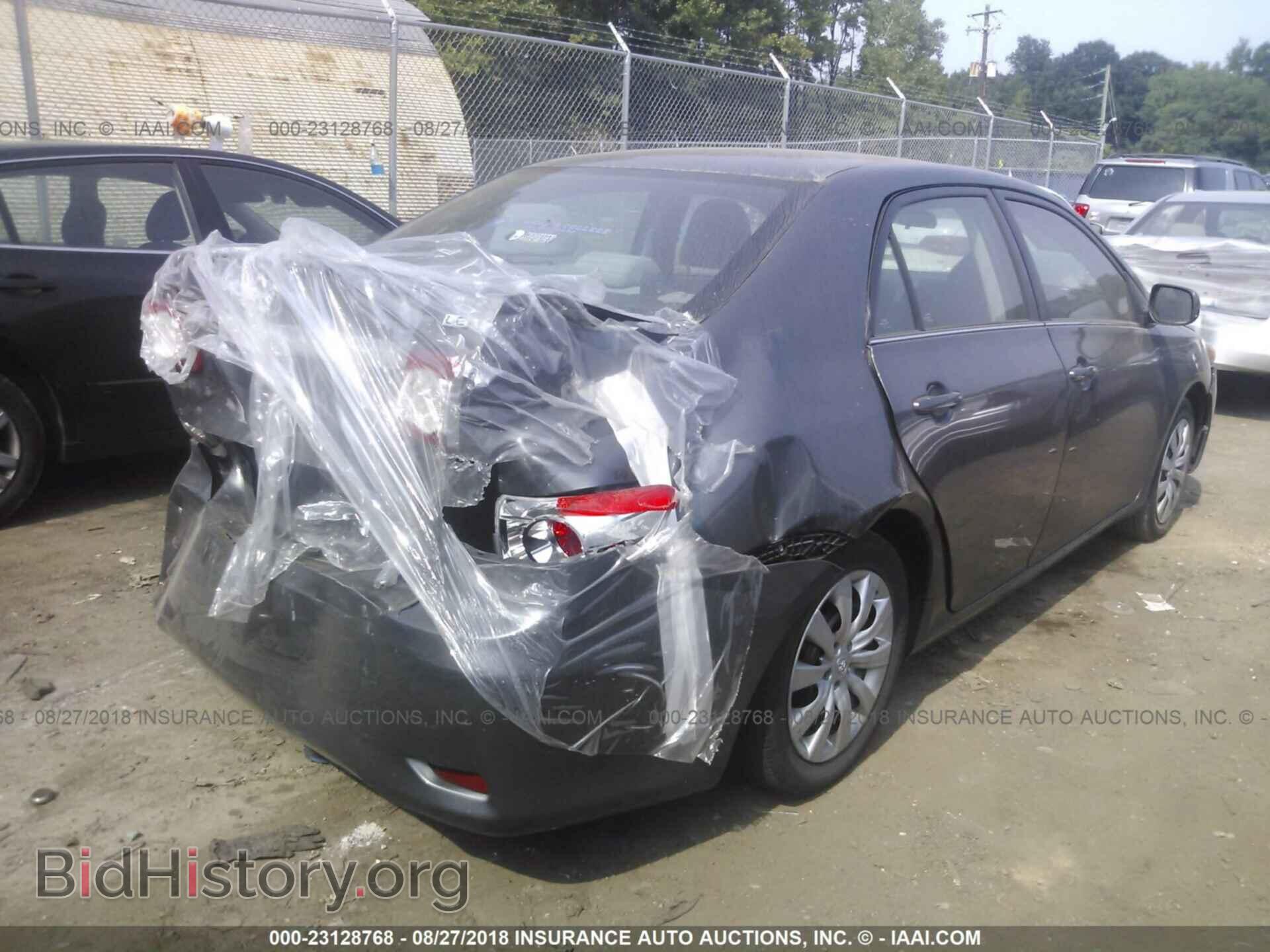 2013 Toyota Corolla - VIN: 2T1BU4EE4DC041817 - Photo 4