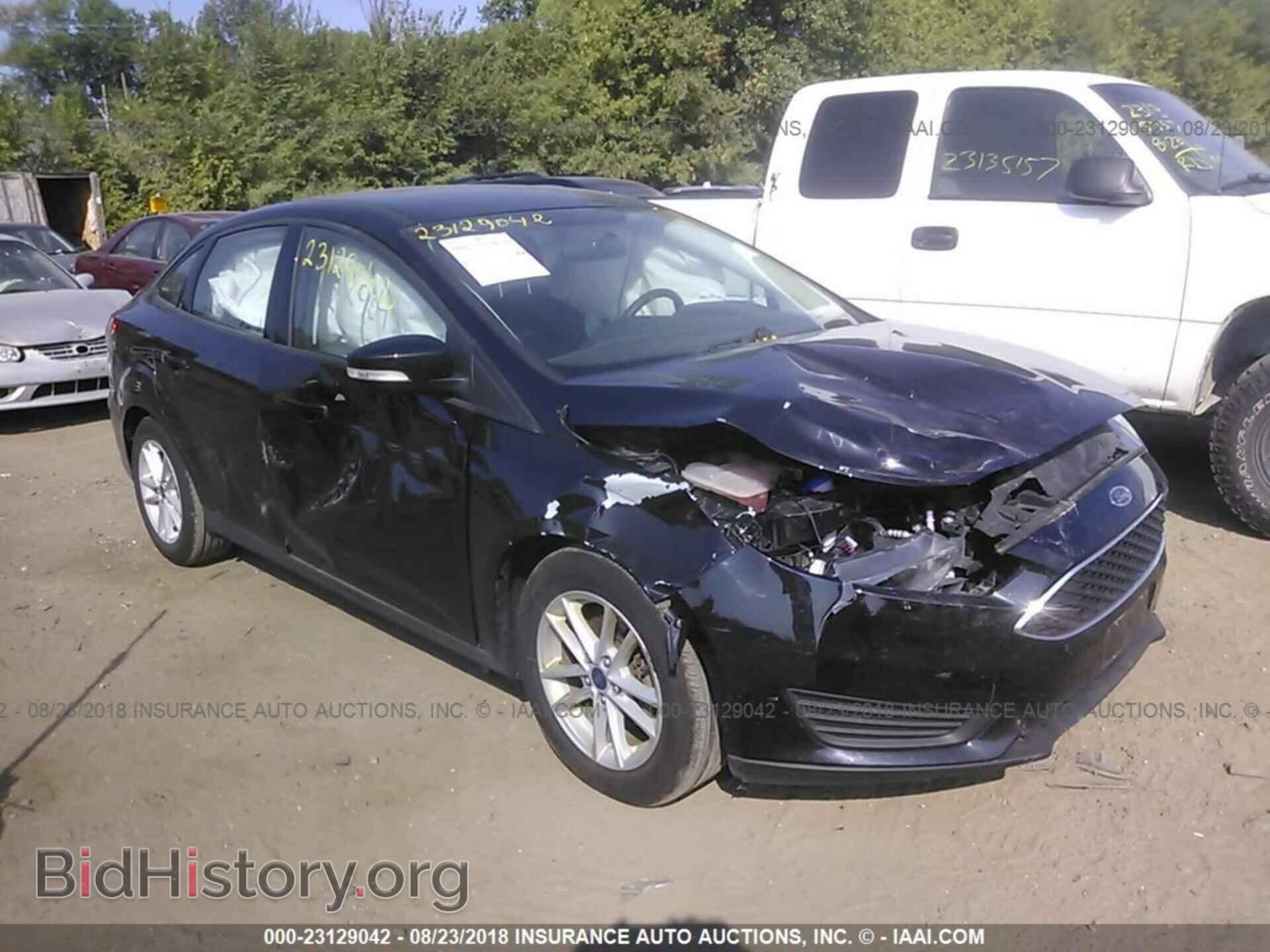 Photo 1FADP3F21HL343388 - Ford Focus 2017
