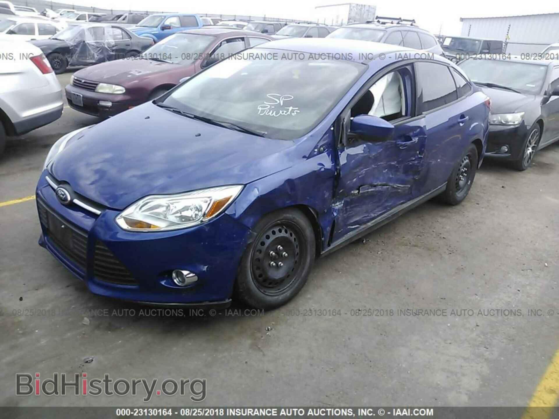 2012 Ford Focus - VIN: 1FAHP3F26CL466257 - Photo 2