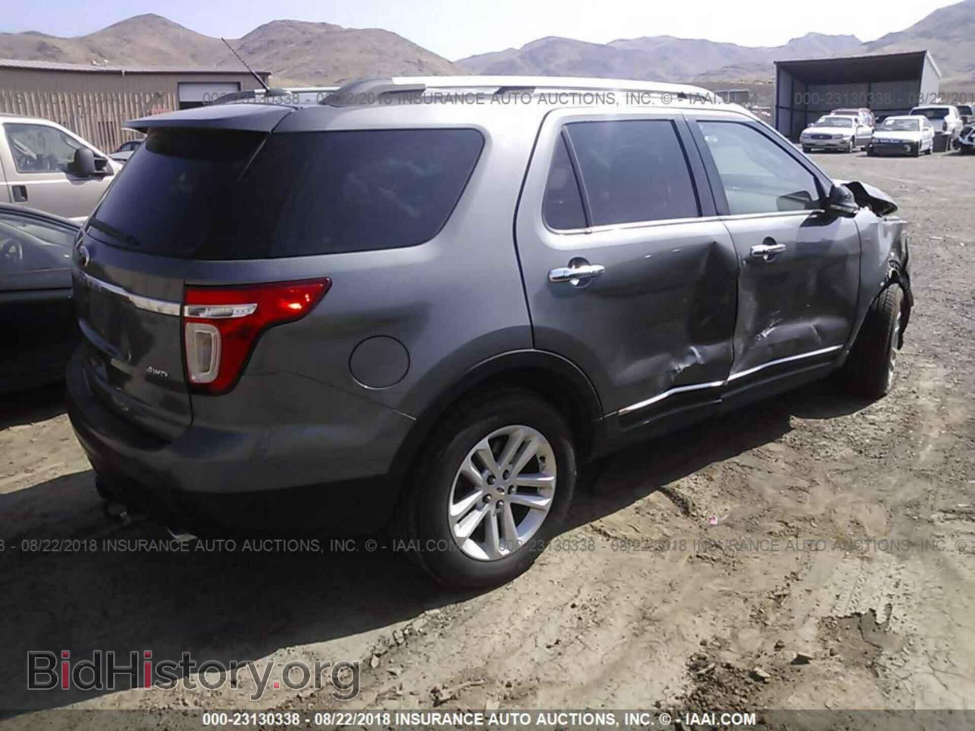 2013 Ford Explorer - VIN: 1FM5K8D82DGA50700 - Photo 4