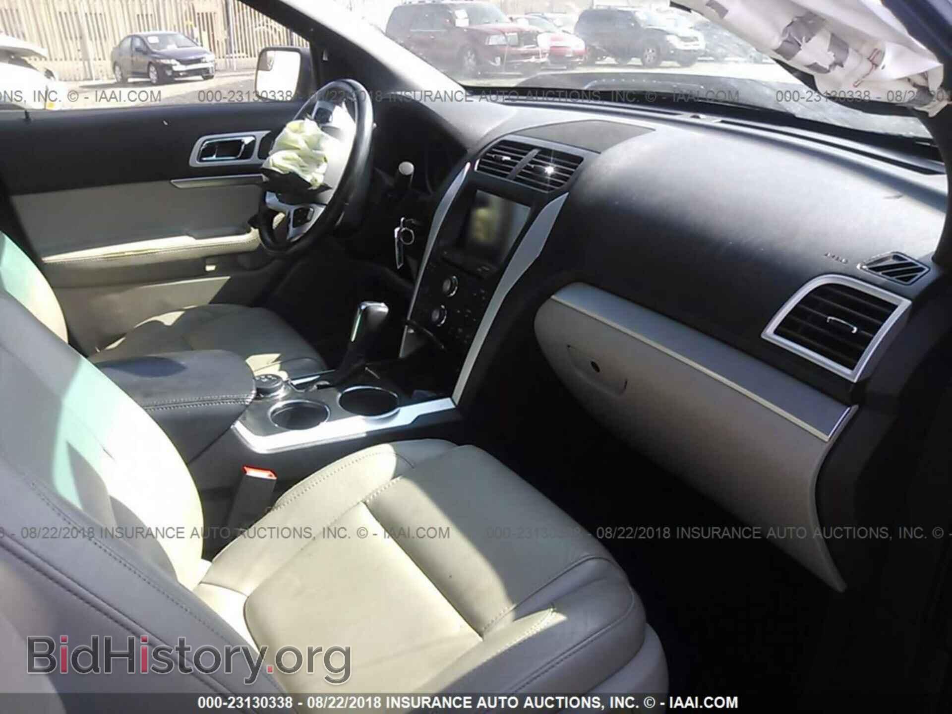 2013 Ford Explorer - VIN: 1FM5K8D82DGA50700 - Photo 5