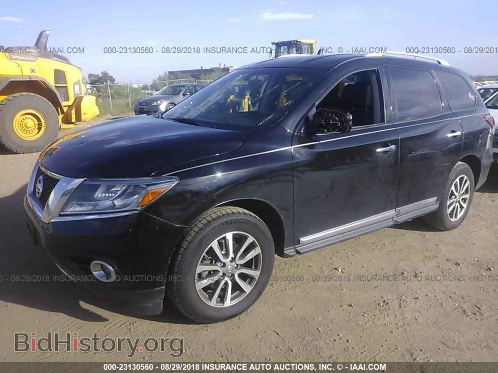2013 Nissan Pathfinder - VIN: 5N1AR2MM9DC655633 - Photo 2