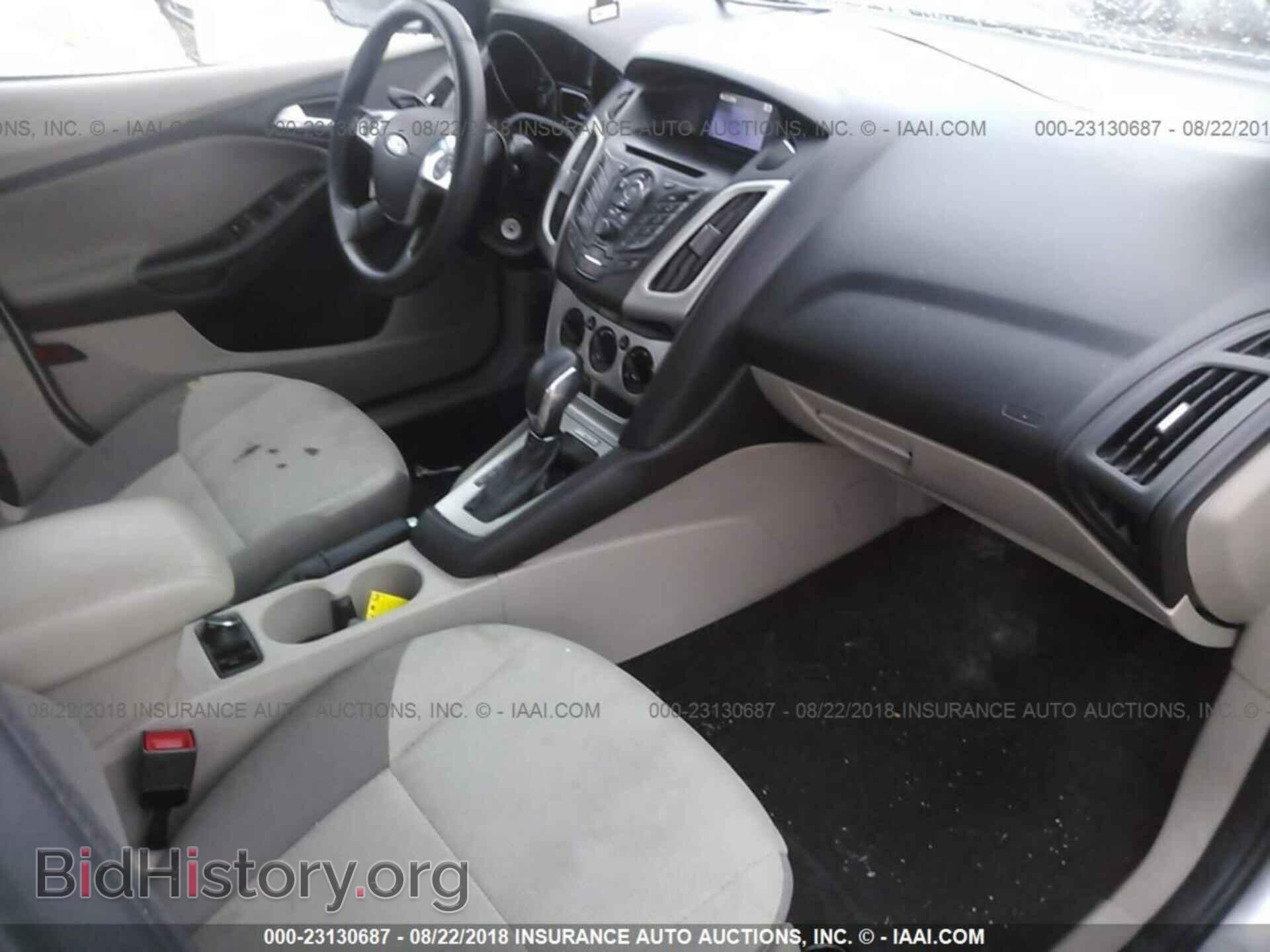 2014 Ford Focus - VIN: 1FADP3F26EL383218 - Photo 5