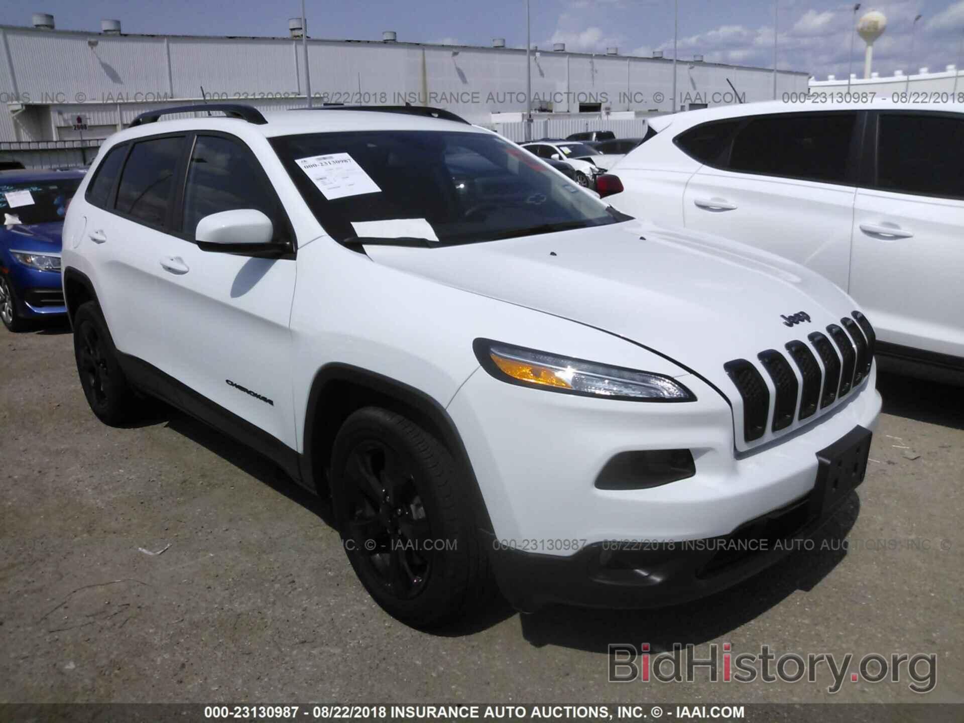 Photo 1C4PJLCB9JD542380 - Jeep Cherokee 2018