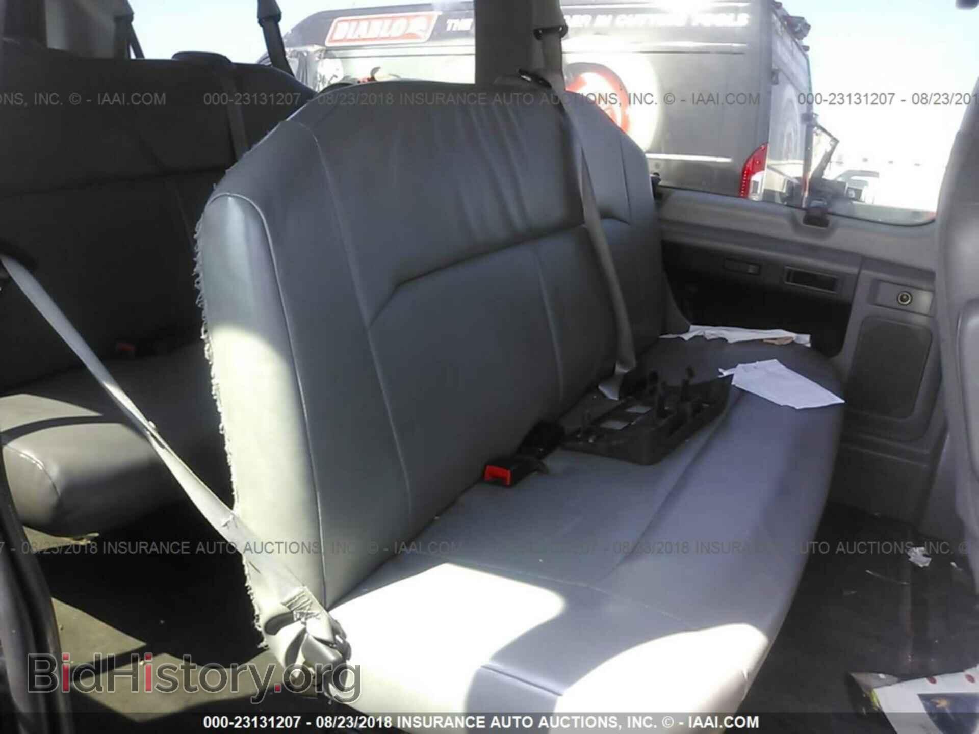 2012 Ford Econoline - VIN: 1FBNE3BL6CDA11103 - Фото 8