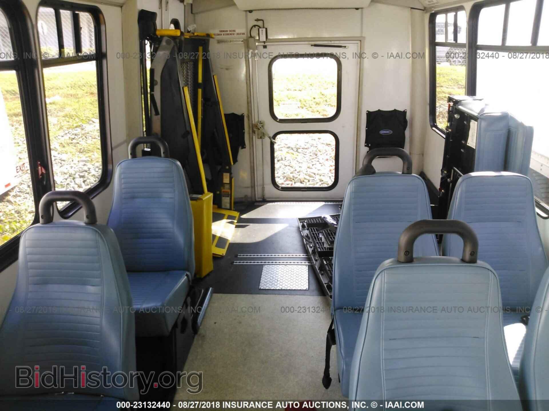 2013 Ford Econoline - VIN: 1FDEE3FL5DDA15260 - Photo 7