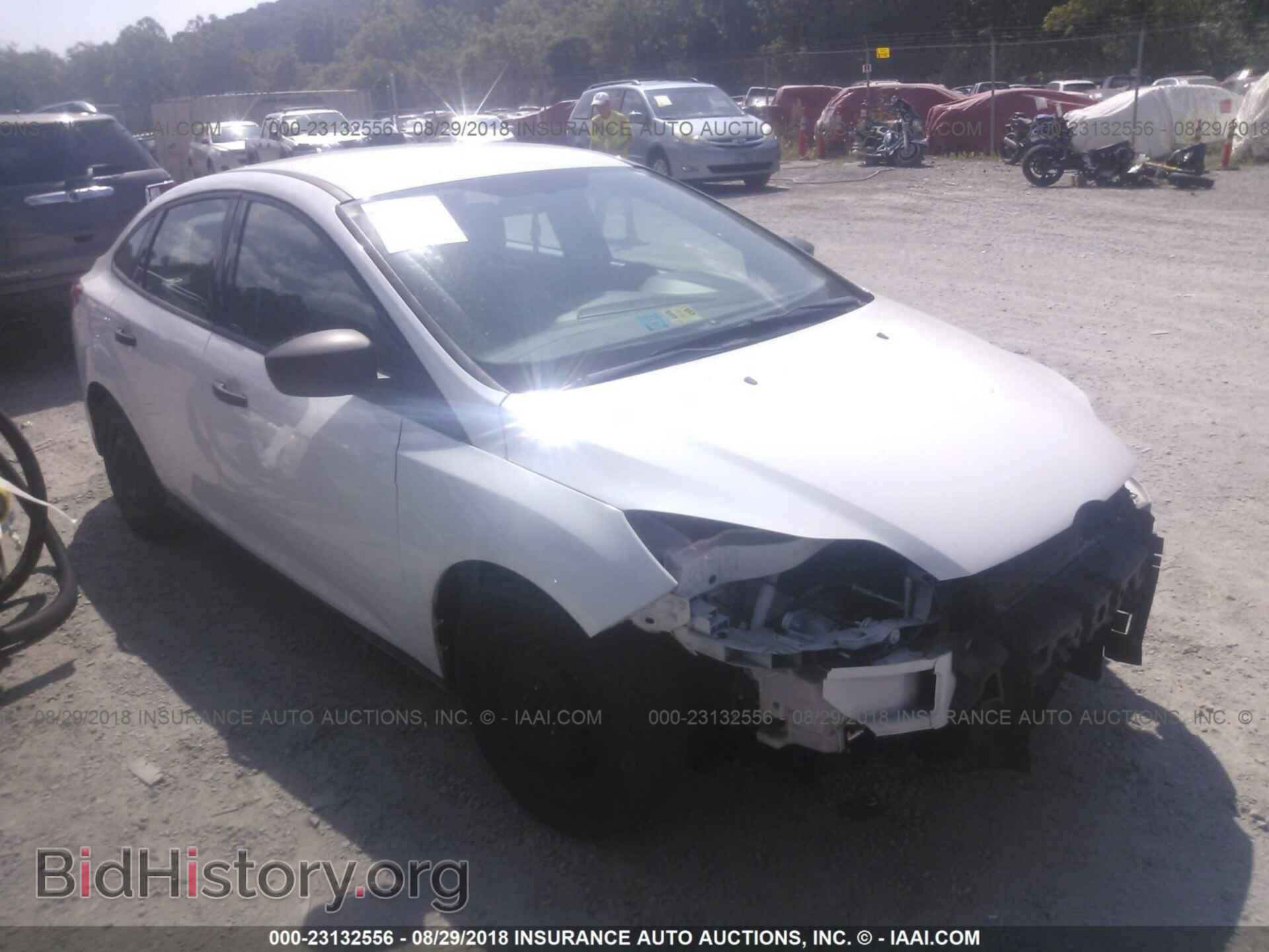 Photo 1FAHP3E22CL173523 - Ford Focus 2012