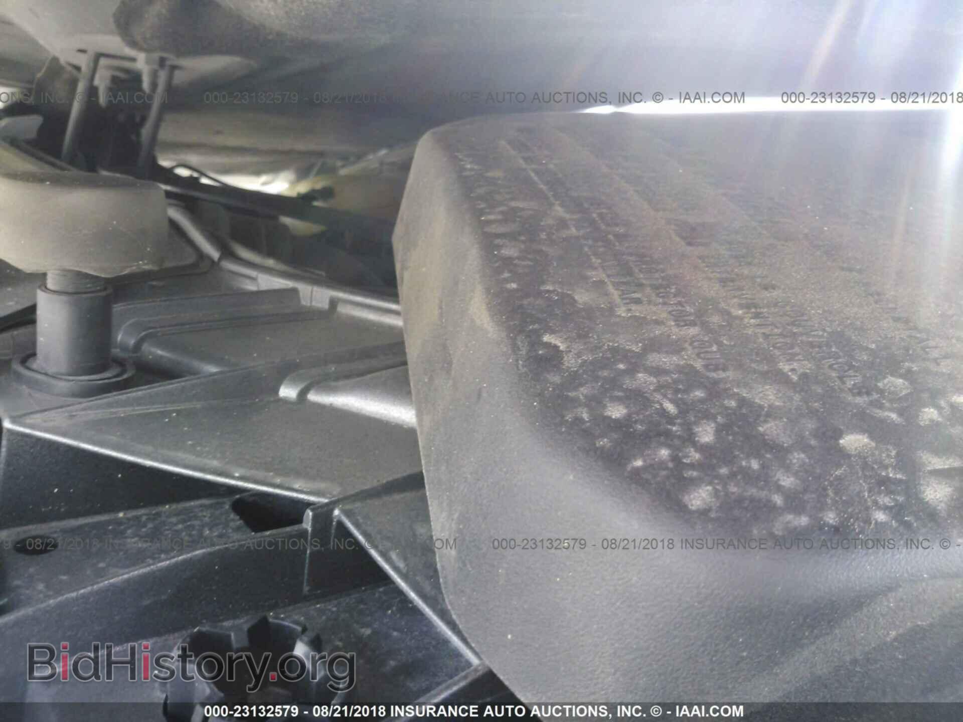 2012 Ford Focus - VIN: 1FAHP3F21CL469454 - Photo 10