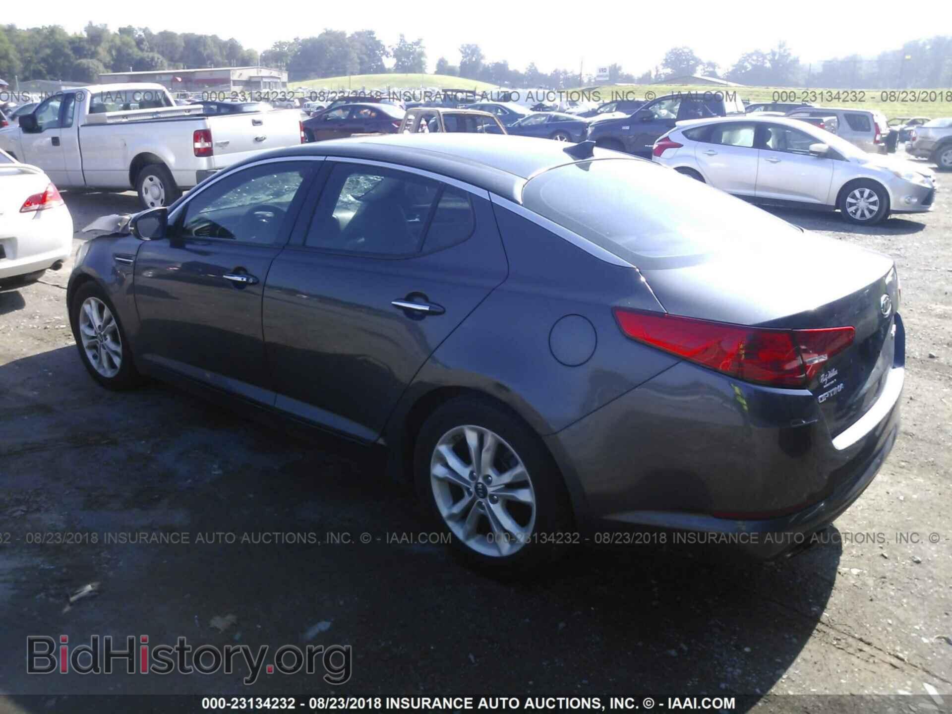2011 Kia Optima - VIN: KNAGN4A79B5112172 - Фото 3