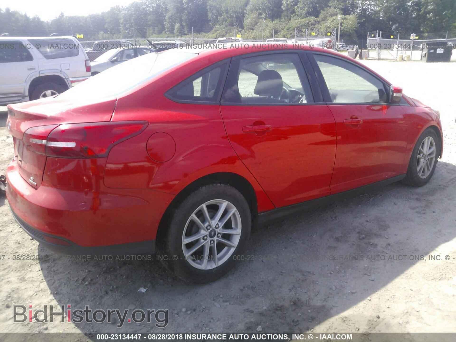2015 Ford Focus - VIN: 1FADP3F20FL203443 - Фото 4