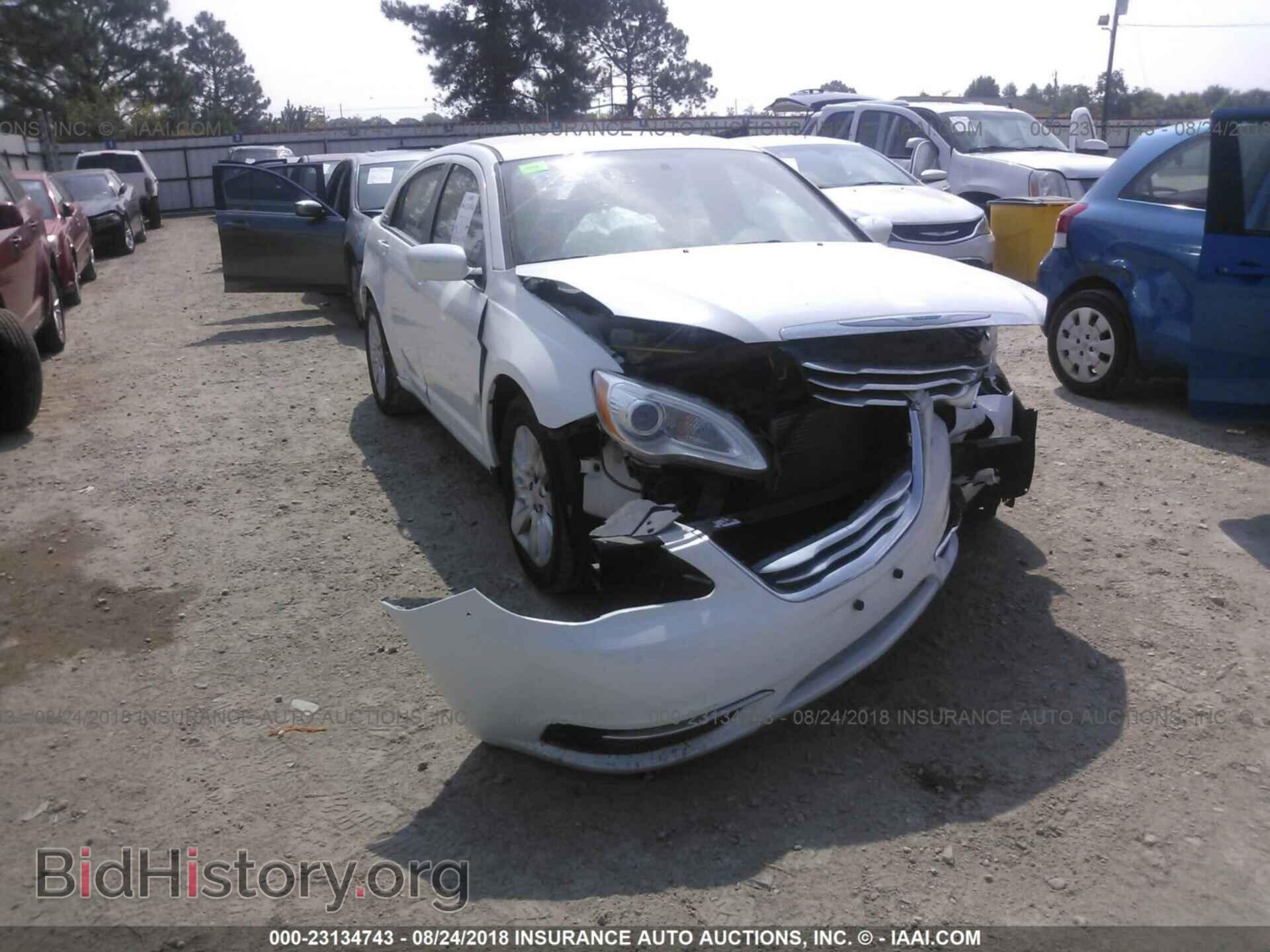 Photo 1C3CCBAB0EN208930 - Chrysler 200 2014