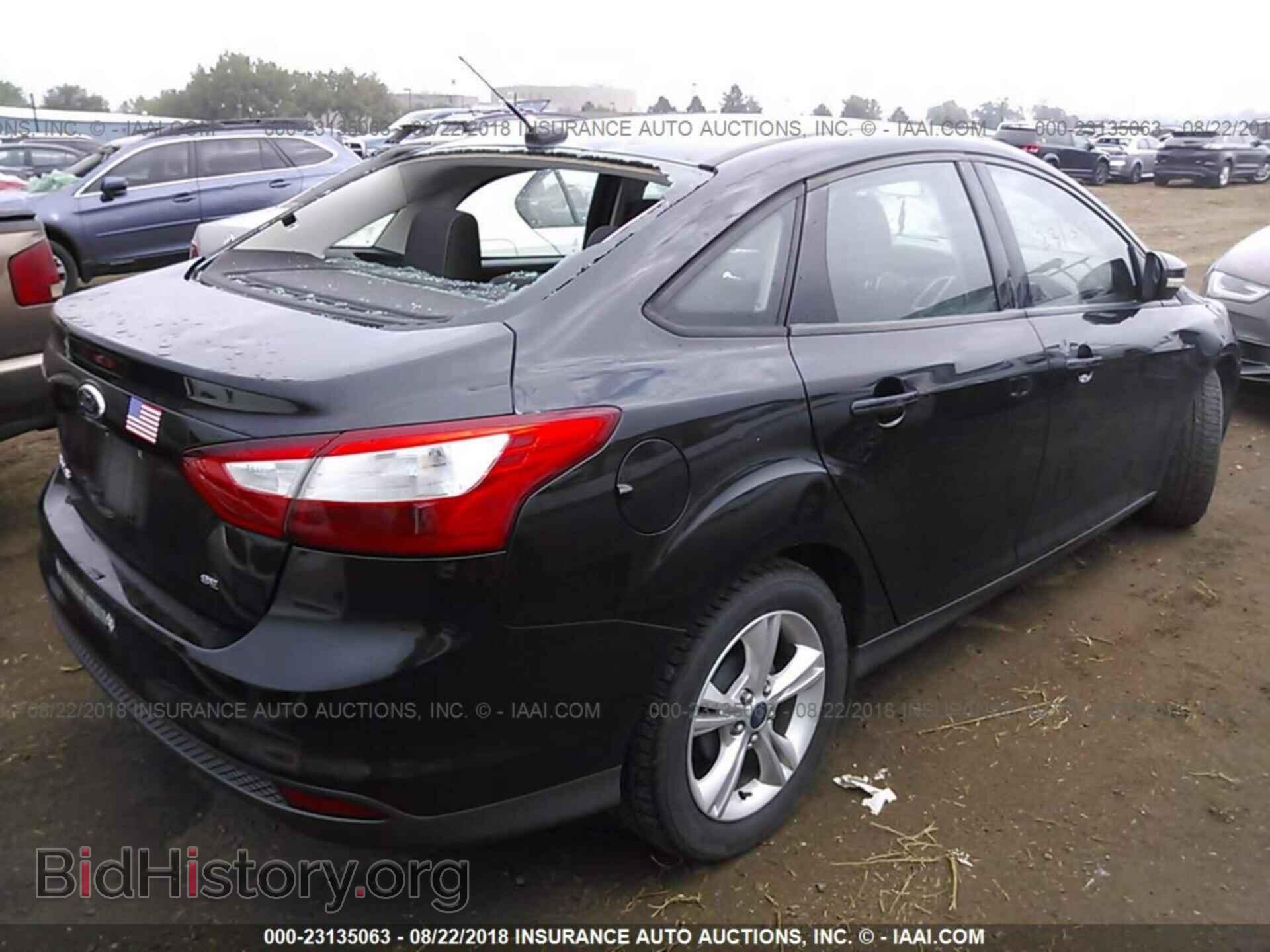 2013 Ford Focus - VIN: 1FADP3F27DL326525 - Photo 4