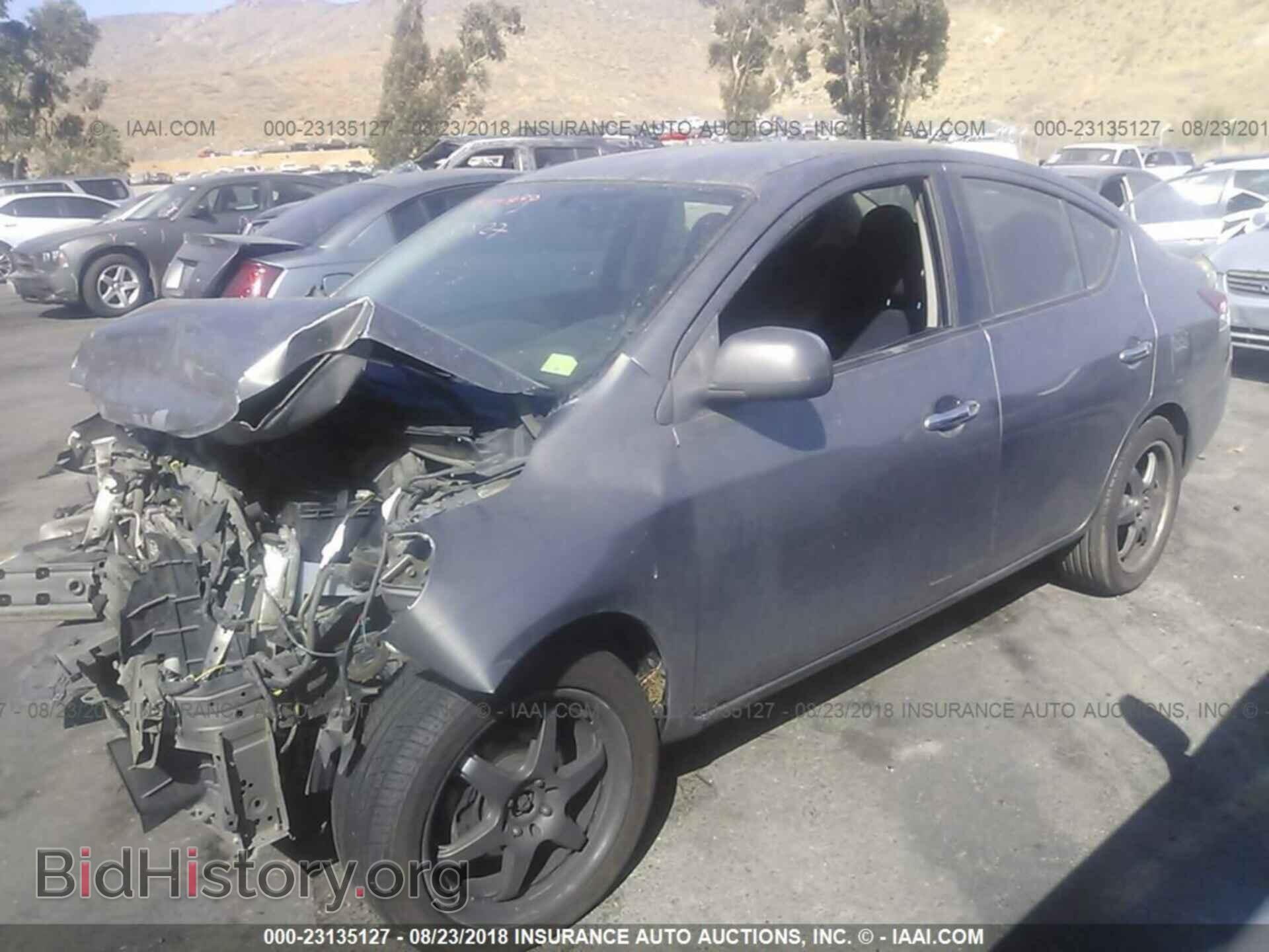 2012 Nissan Versa - VIN: 3N1CN7AP8CL897162 - Фото 2