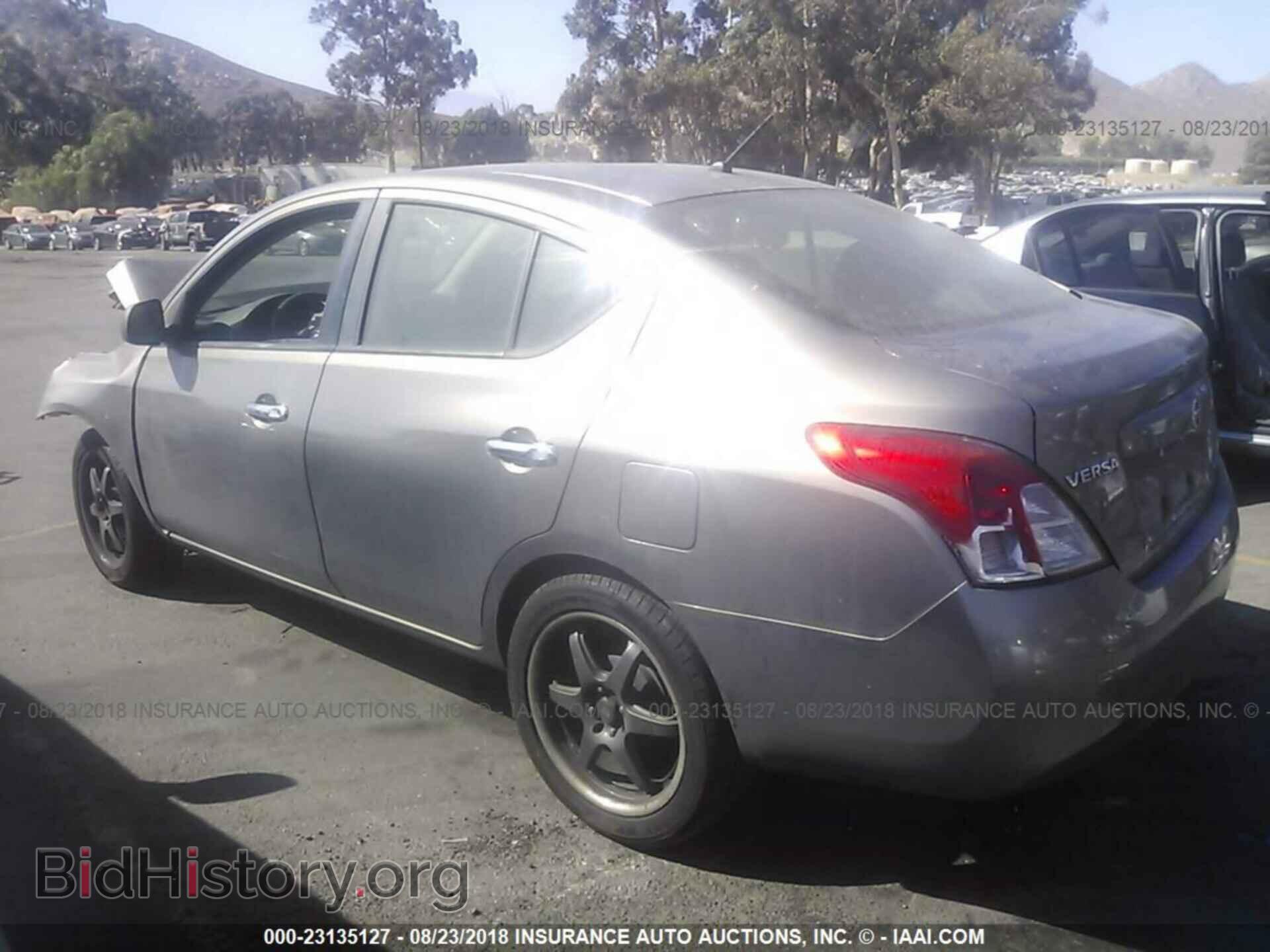 2012 Nissan Versa - VIN: 3N1CN7AP8CL897162 - Фото 3