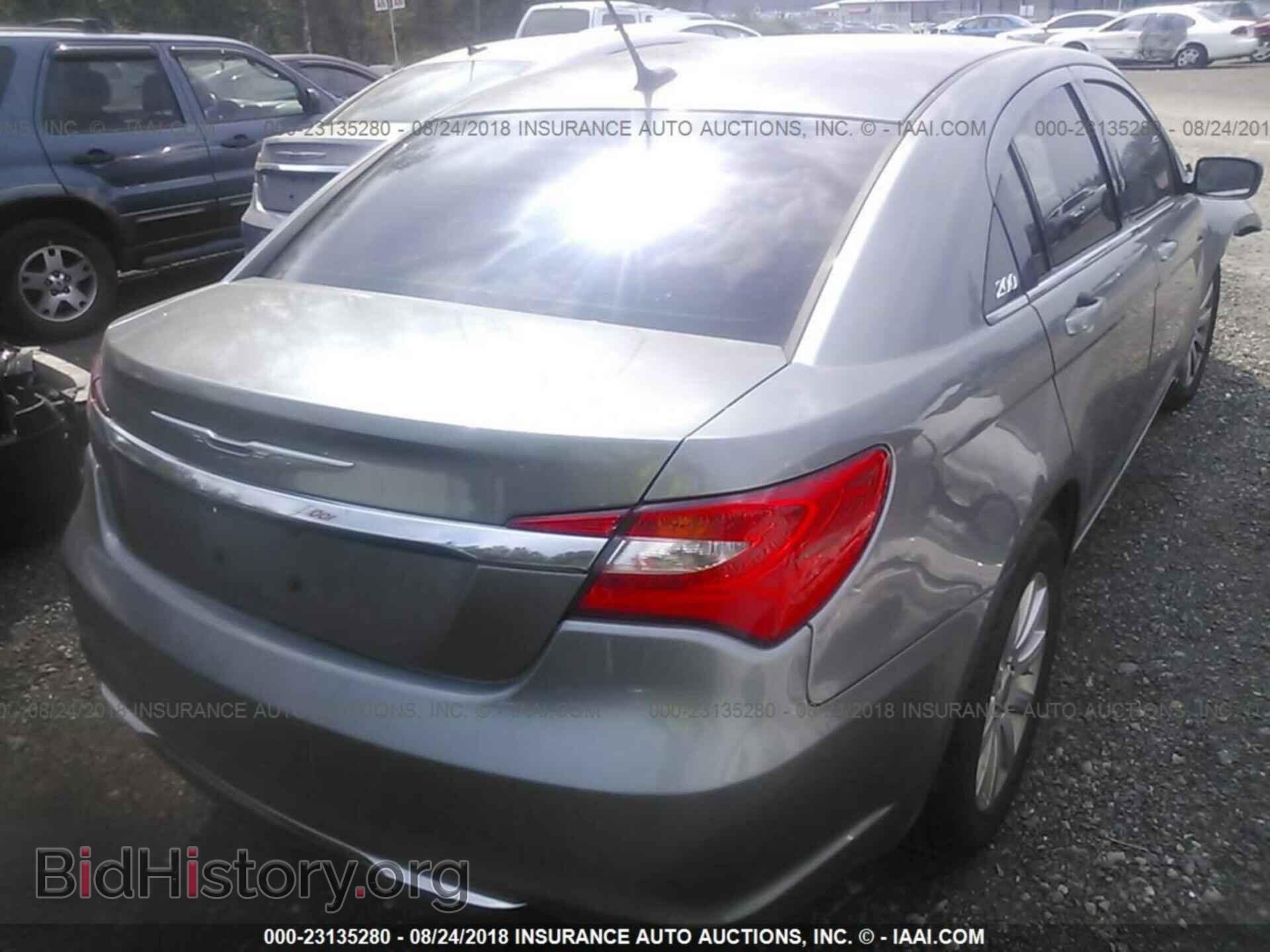 2013 Chrysler 200 - VIN: 1C3CCBBB7DN762706 - Photo 4