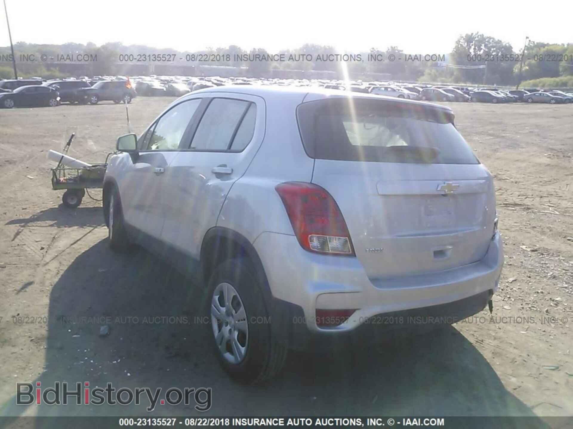 2017 Chevrolet Trax - VIN: KL7CJKSB4HB246504 - Фото 3
