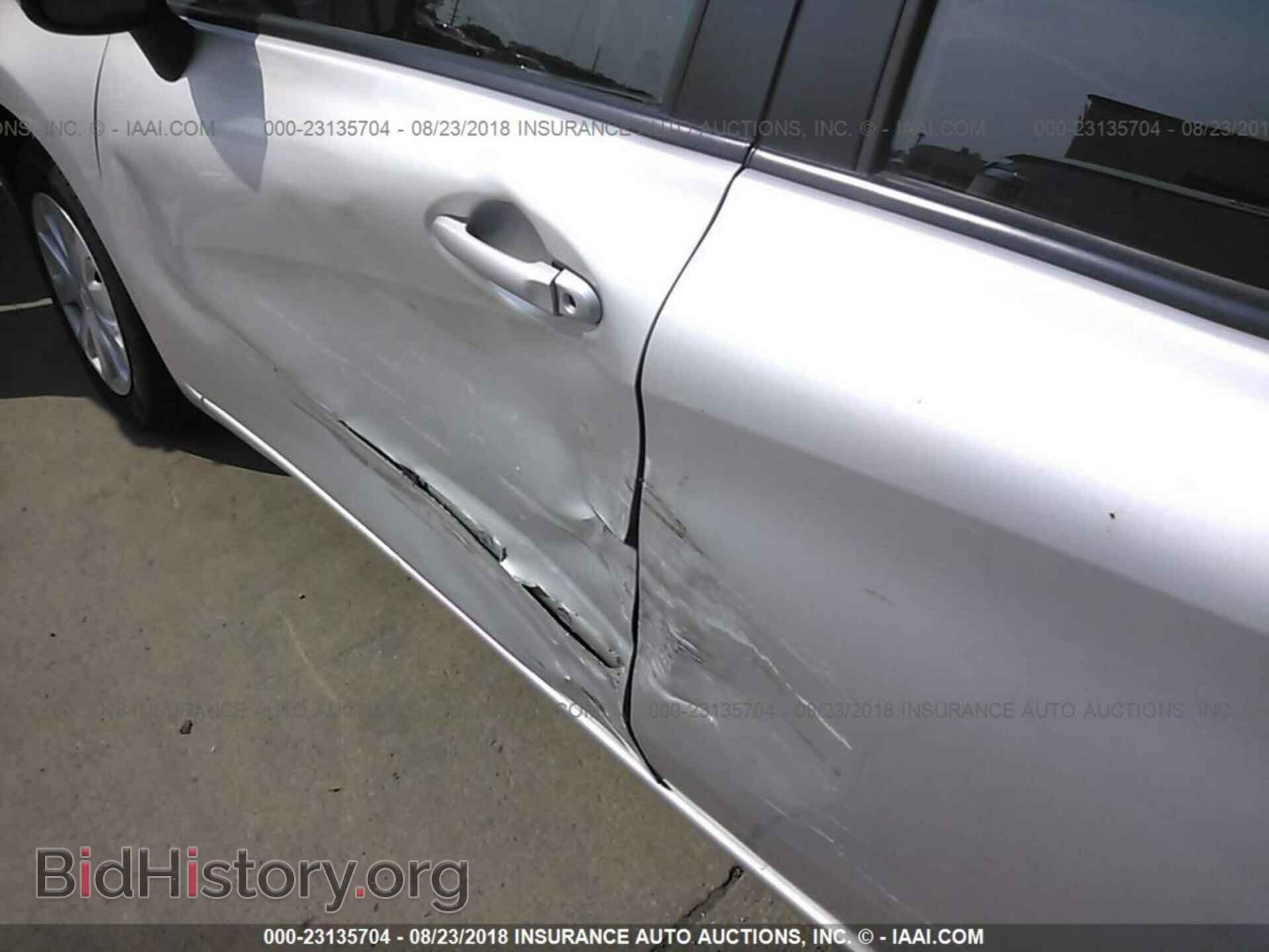 2015 Nissan Versa note - VIN: 3N1CE2CPXFL379879 - Фото 6