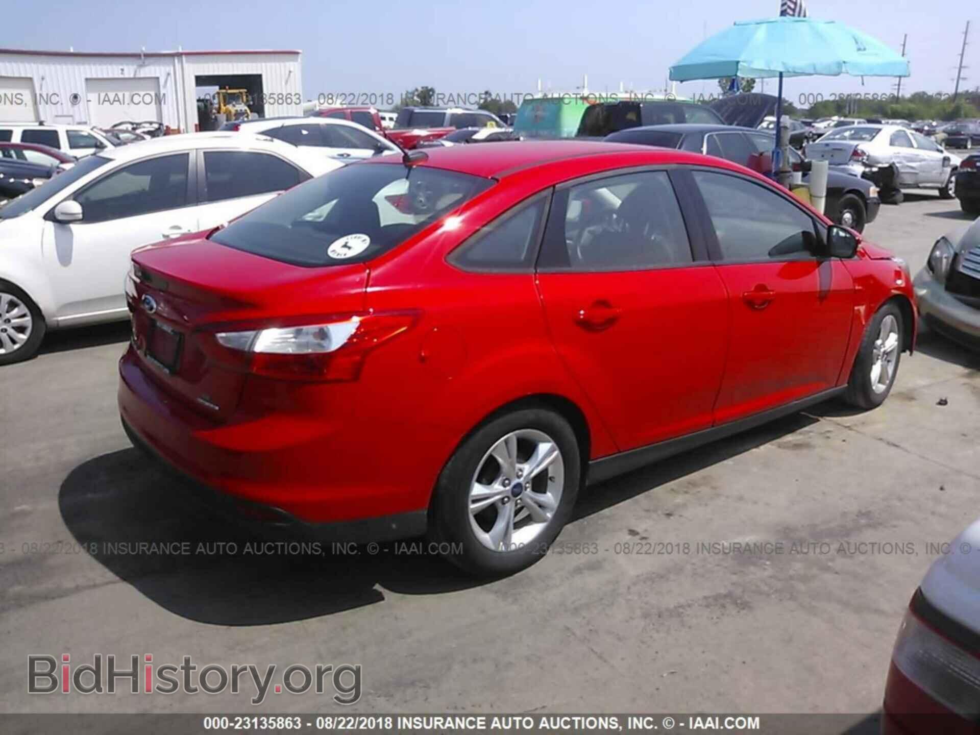 2014 Ford Focus - VIN: 1FADP3F25EL184225 - Photo 4