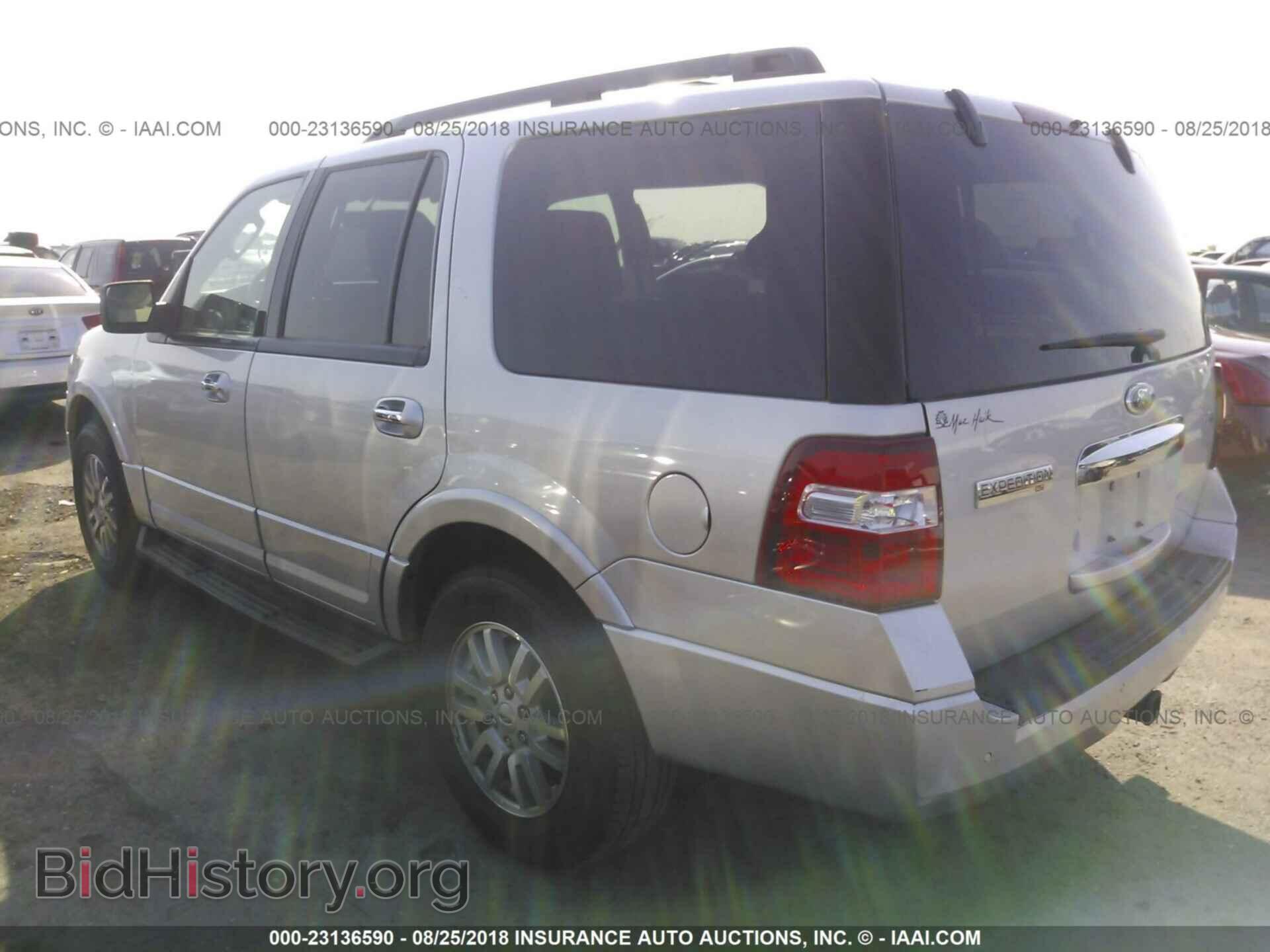 2011 Ford Expedition - VIN: 1FMJU1H58BEF46447 - Фото 3