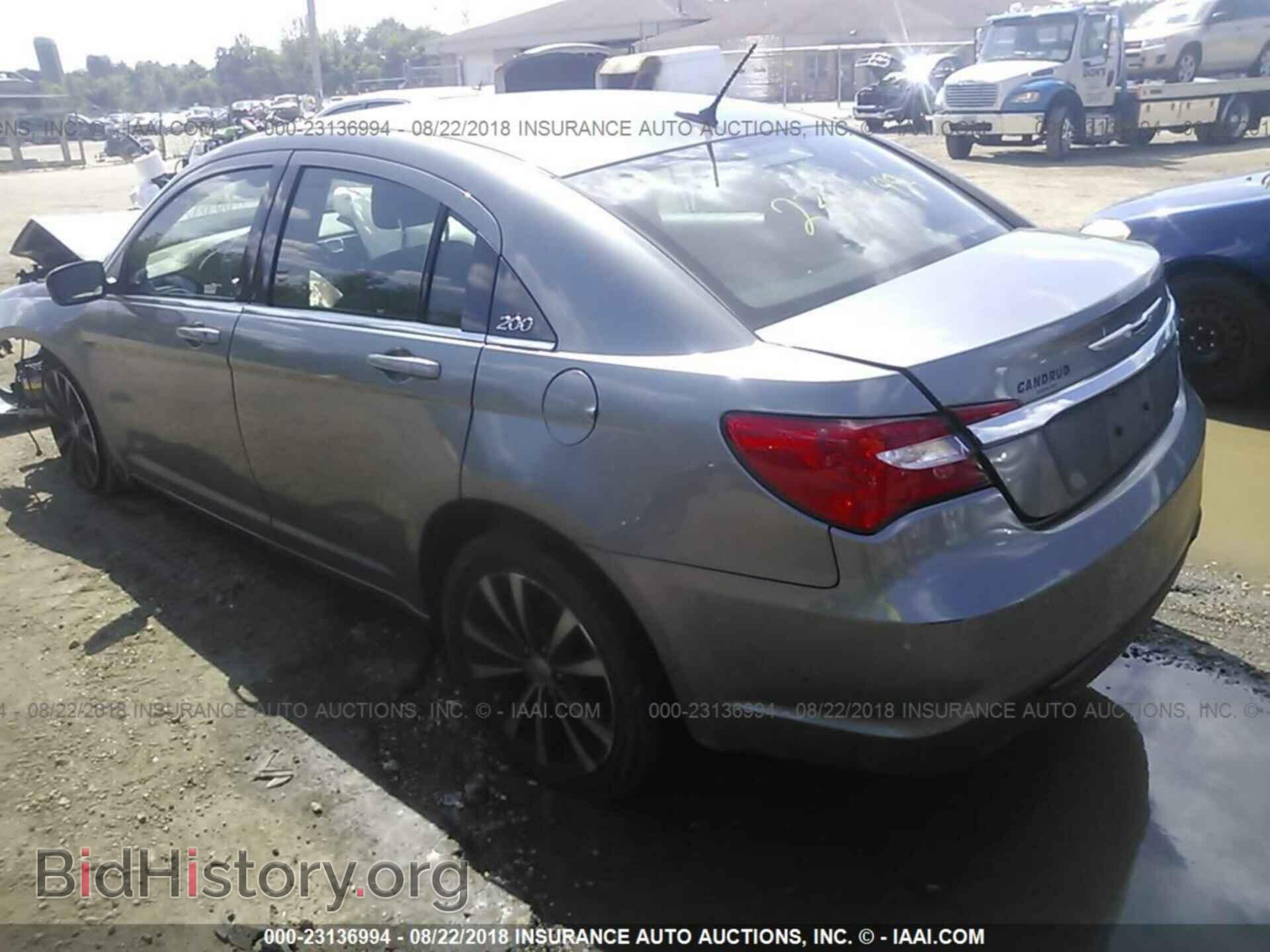 2013 Chrysler 200 - VIN: 1C3CCBBB4DN679007 - Photo 3