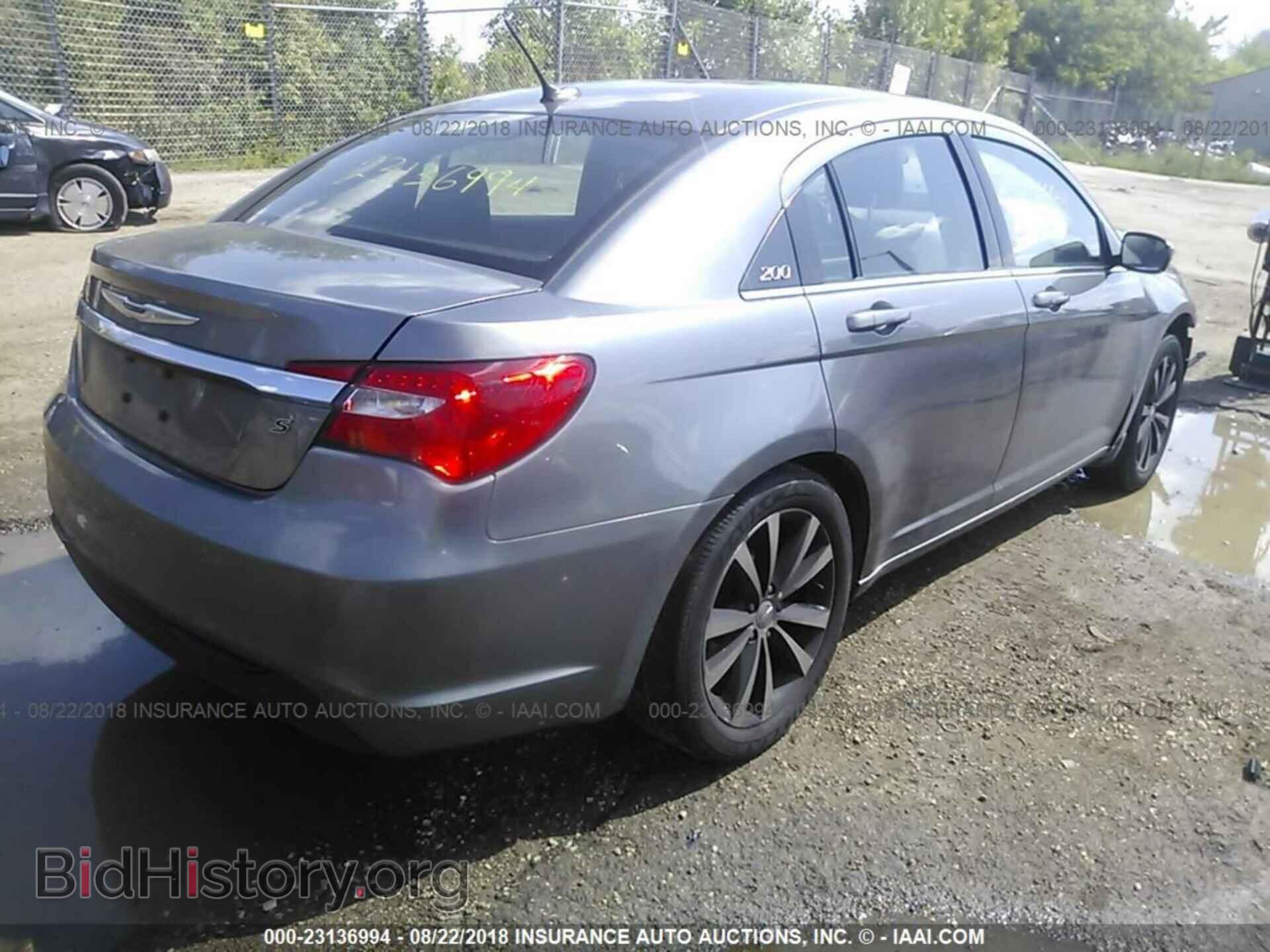 2013 Chrysler 200 - VIN: 1C3CCBBB4DN679007 - Photo 4