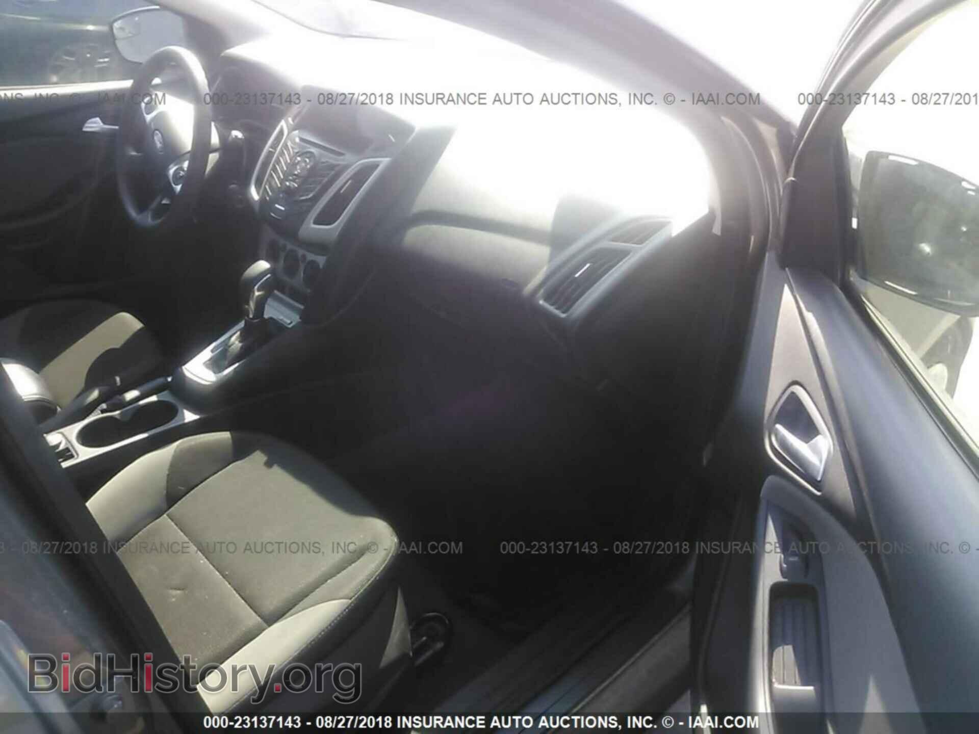 2012 Ford Focus - VIN: 1FAHP3K27CL445522 - Photo 5