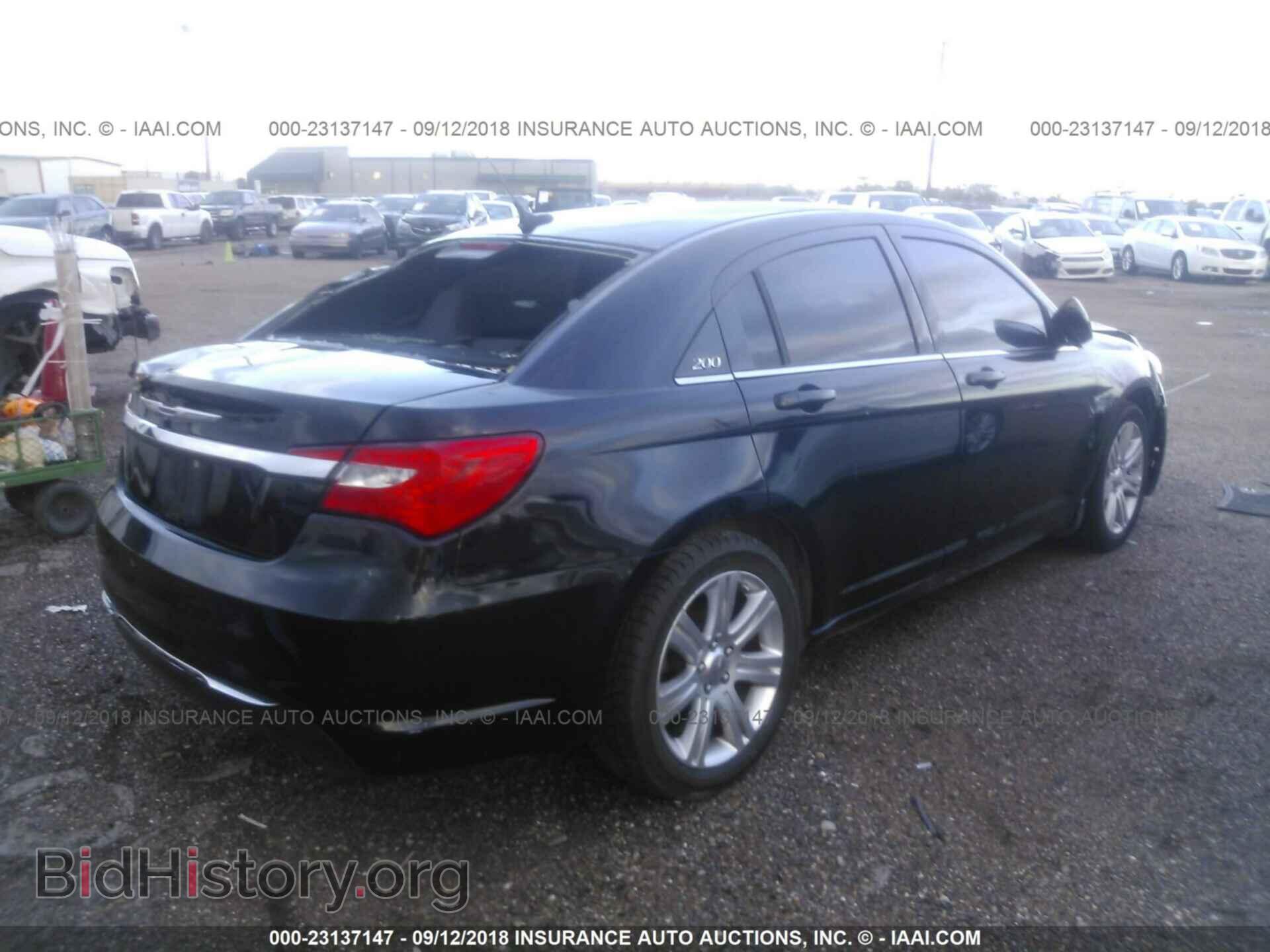 2012 Chrysler 200 - VIN: 1C3CCBBB6CN267315 - Фото 4