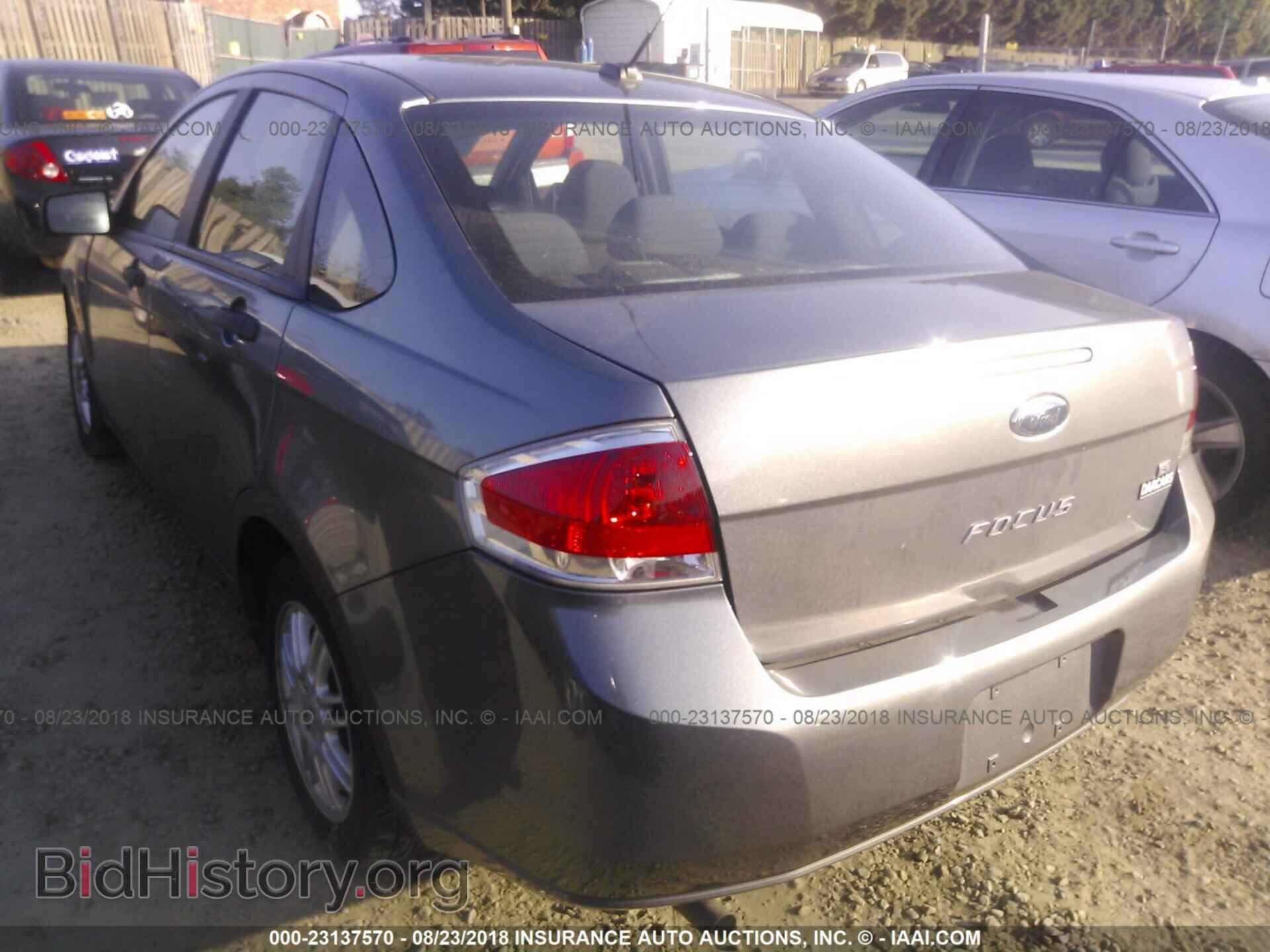 2011 Ford Focus - VIN: 1FAHP3FN9BW133123 - Фото 3