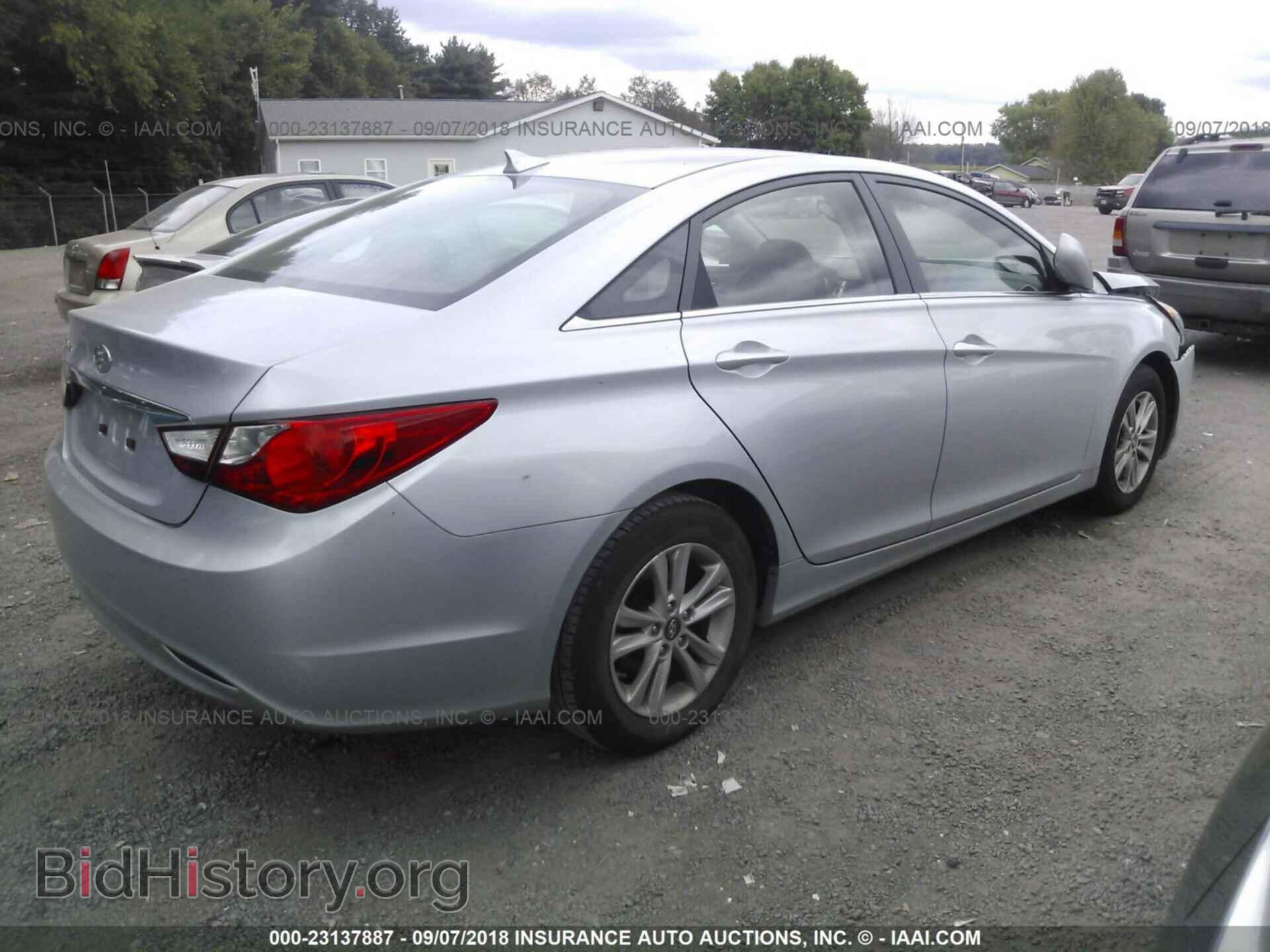 2012 Hyundai Sonata - VIN: 5NPEB4AC5CH419419 - Фото 4