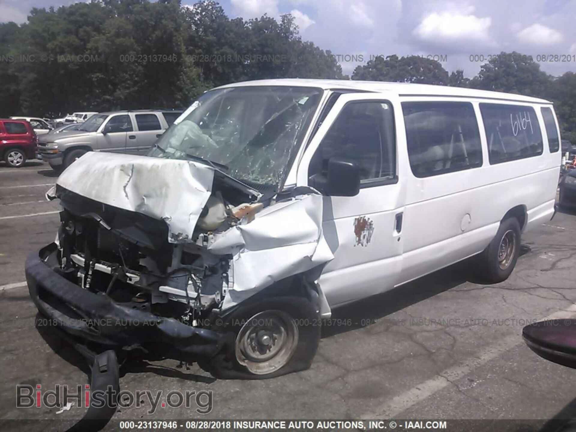 2012 Ford Econoline - VIN: 1FBSS3BL8CDB20741 - Фото 2
