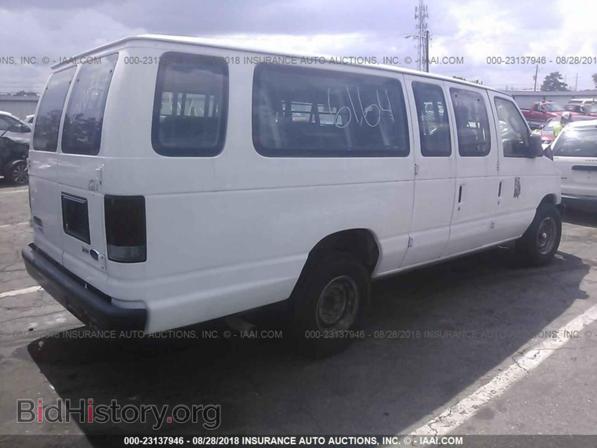 2012 Ford Econoline - VIN: 1FBSS3BL8CDB20741 - Фото 4