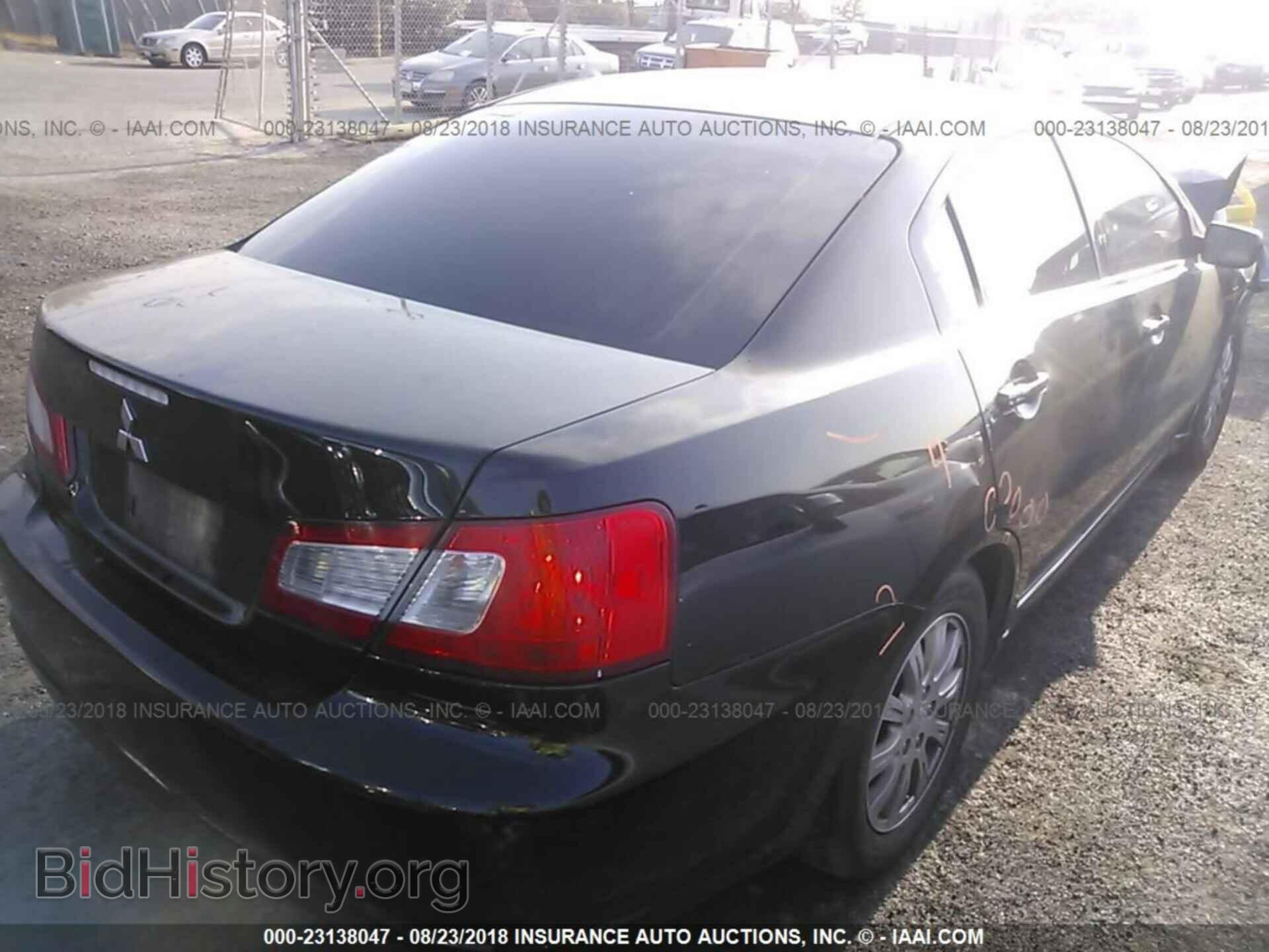2011 Mitsubishi Galant - VIN: 4A32B2FF2BE006136 - Фото 4