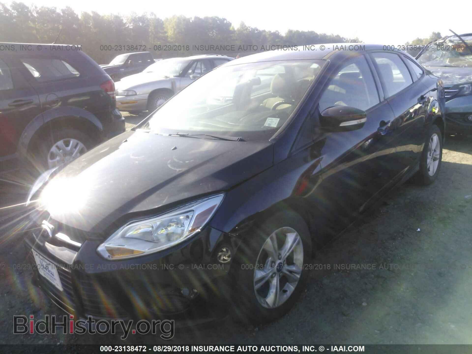 2014 Ford Focus - VIN: 1FADP3F27EL458976 - Фото 2