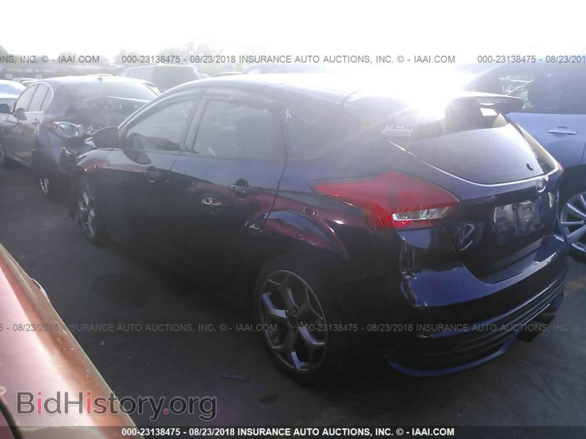2017 Ford Focus - VIN: 1FADP3L94HL277114 - Photo 3