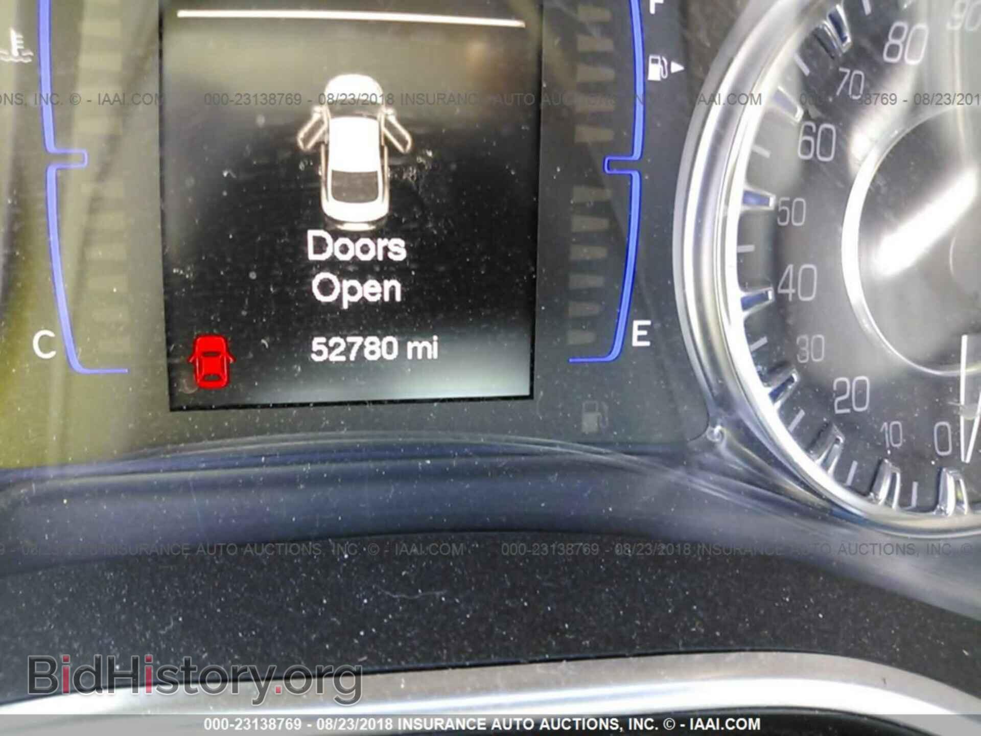 2016 Chrysler 200 - VIN: 1C3CCCFB6GN182786 - Фото 7