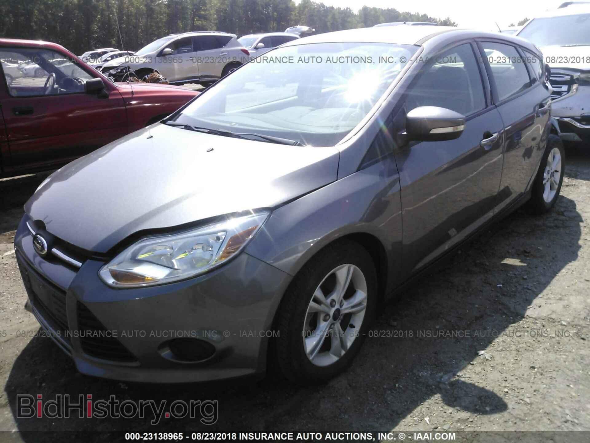 2014 Ford Focus - VIN: 1FADP3K27EL402932 - Photo 2
