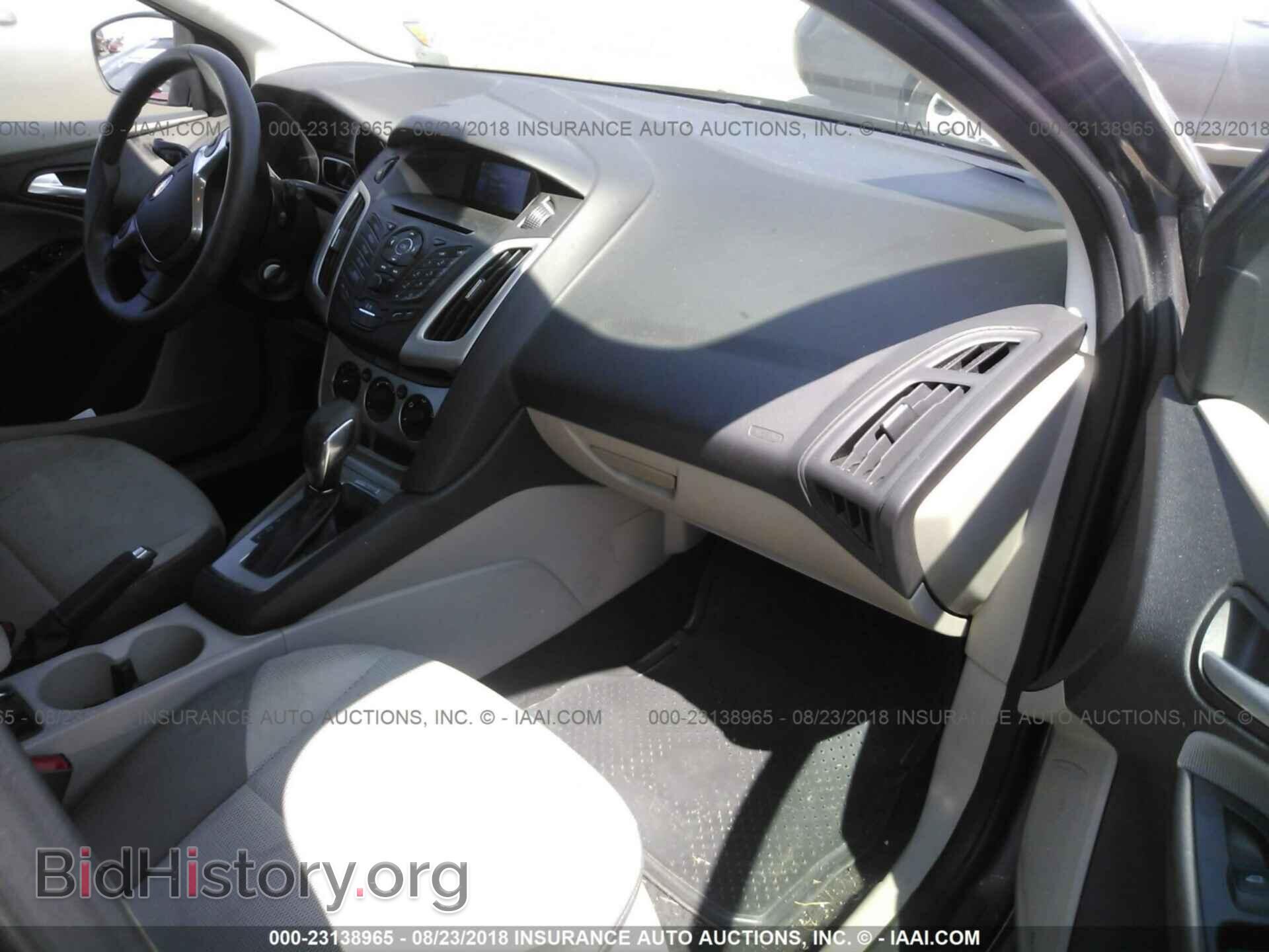 2014 Ford Focus - VIN: 1FADP3K27EL402932 - Photo 5