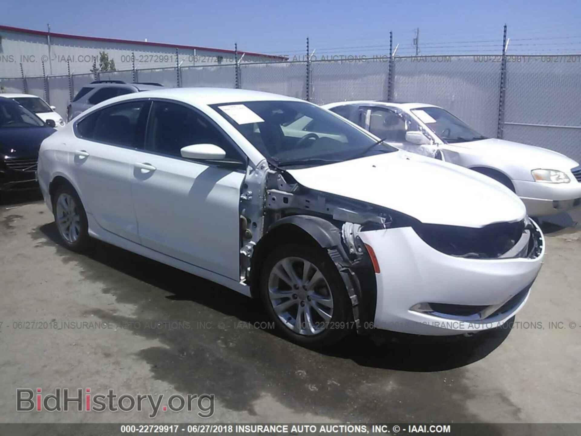 Photo 1C3CCCAB7FN732373 - CHRYSLER 200 2015