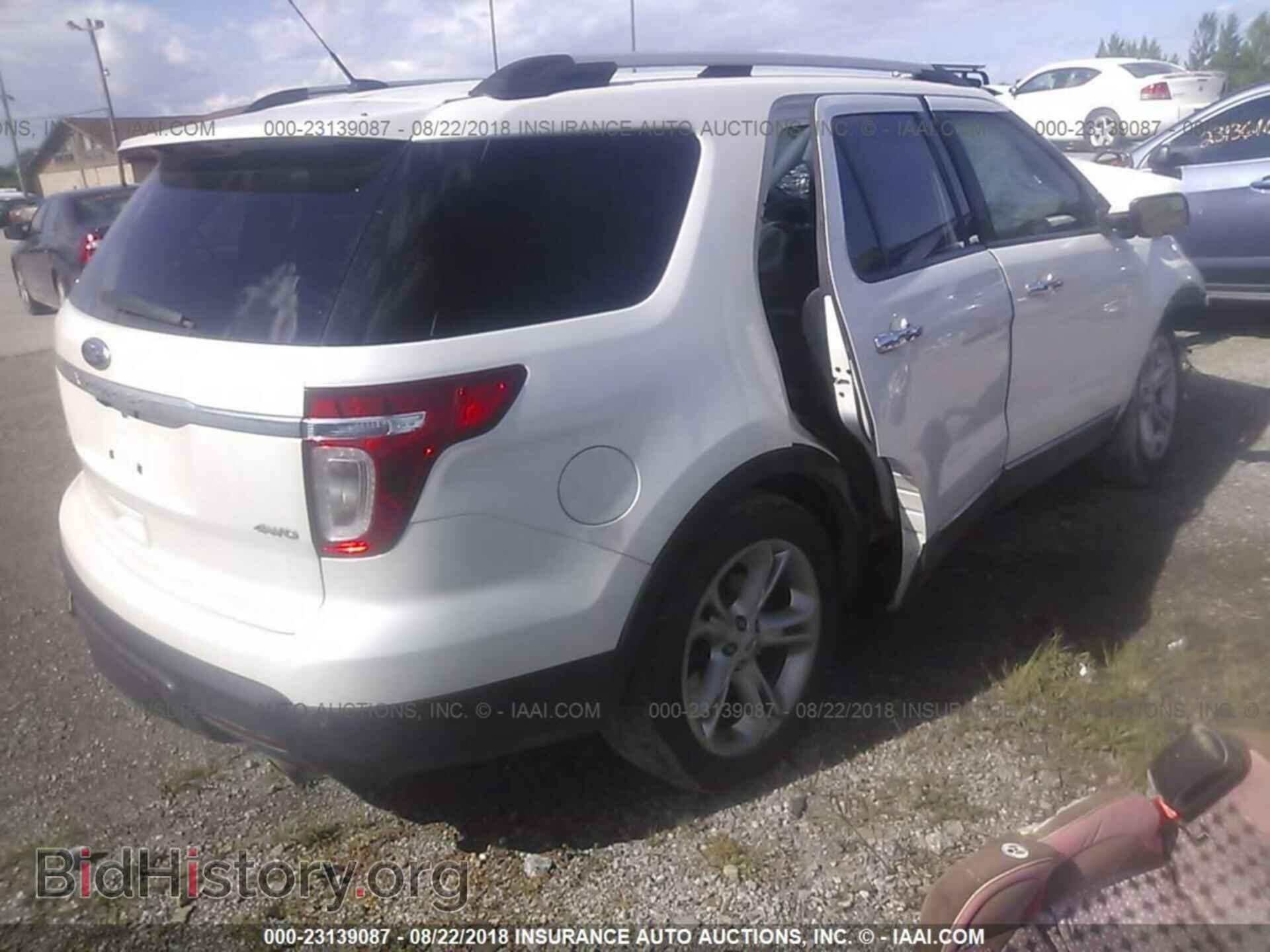 2012 Ford Explorer - VIN: 1FMHK8F85CGA27856 - Photo 4