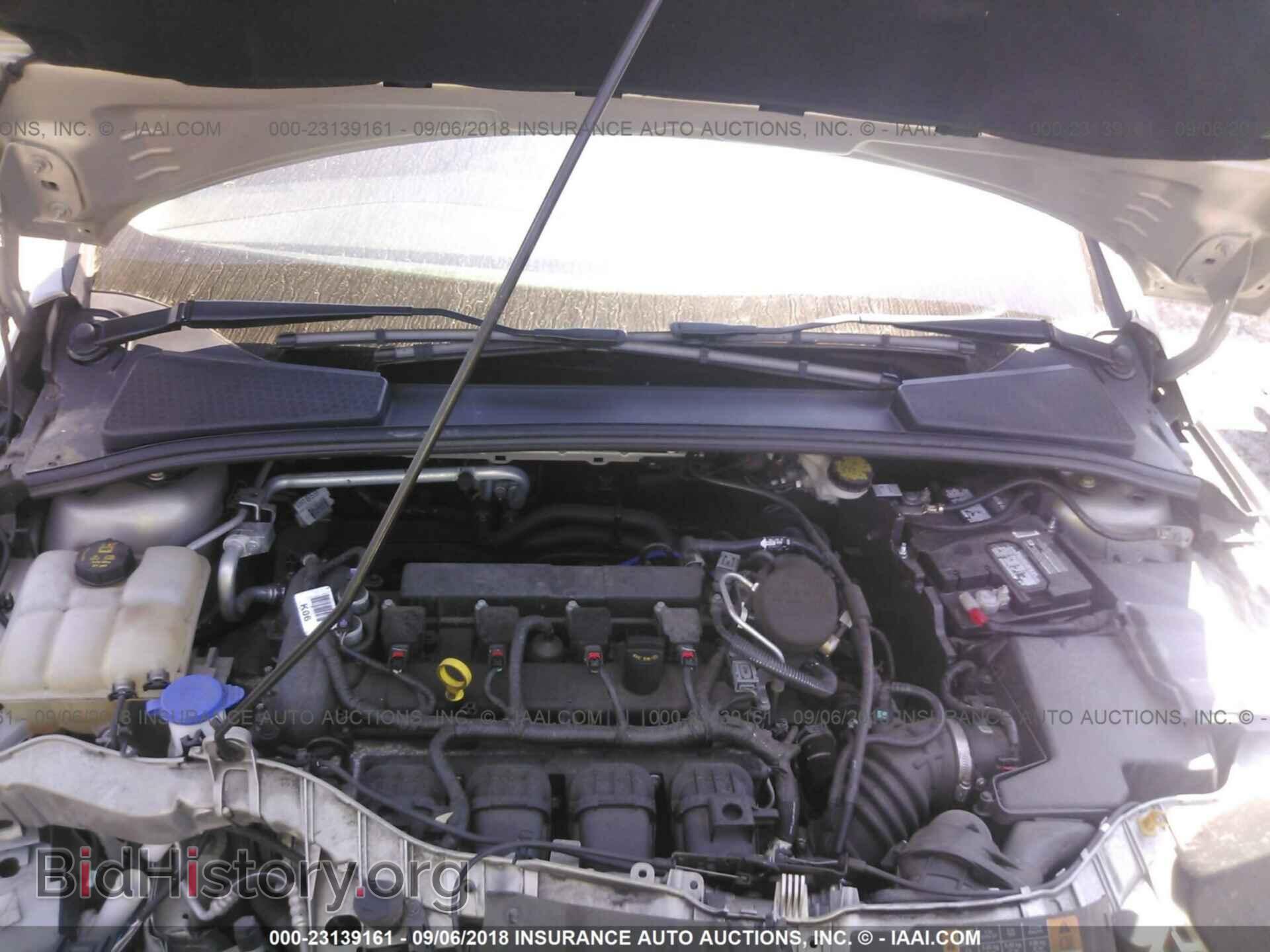 2015 Ford Focus - VIN: 1FADP3F24FL208659 - Photo 10