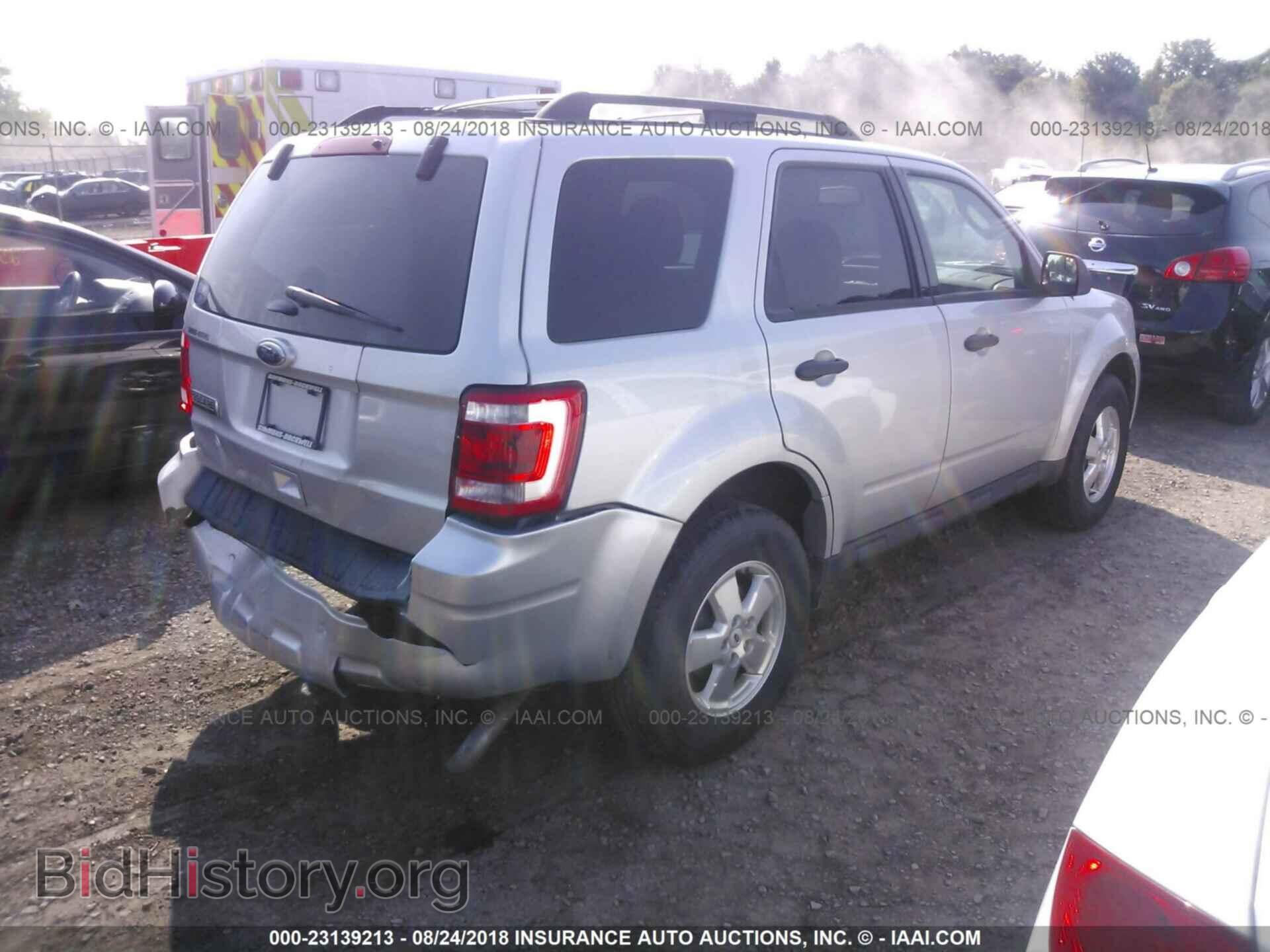 2012 Ford Escape - VIN: 1FMCU0D75CKB09308 - Фото 4